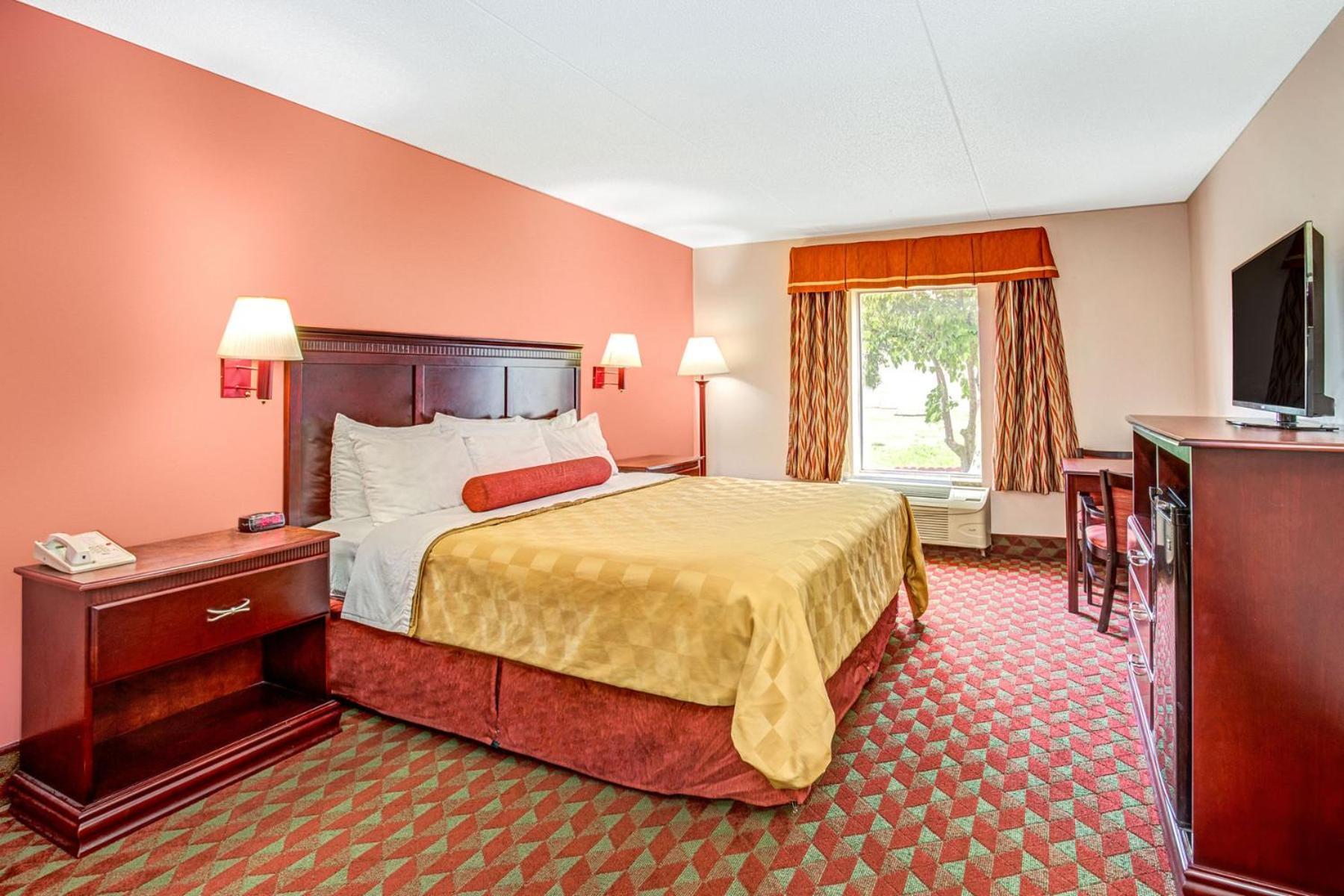 Ramada by Wyndham Murfreesboro photo 5