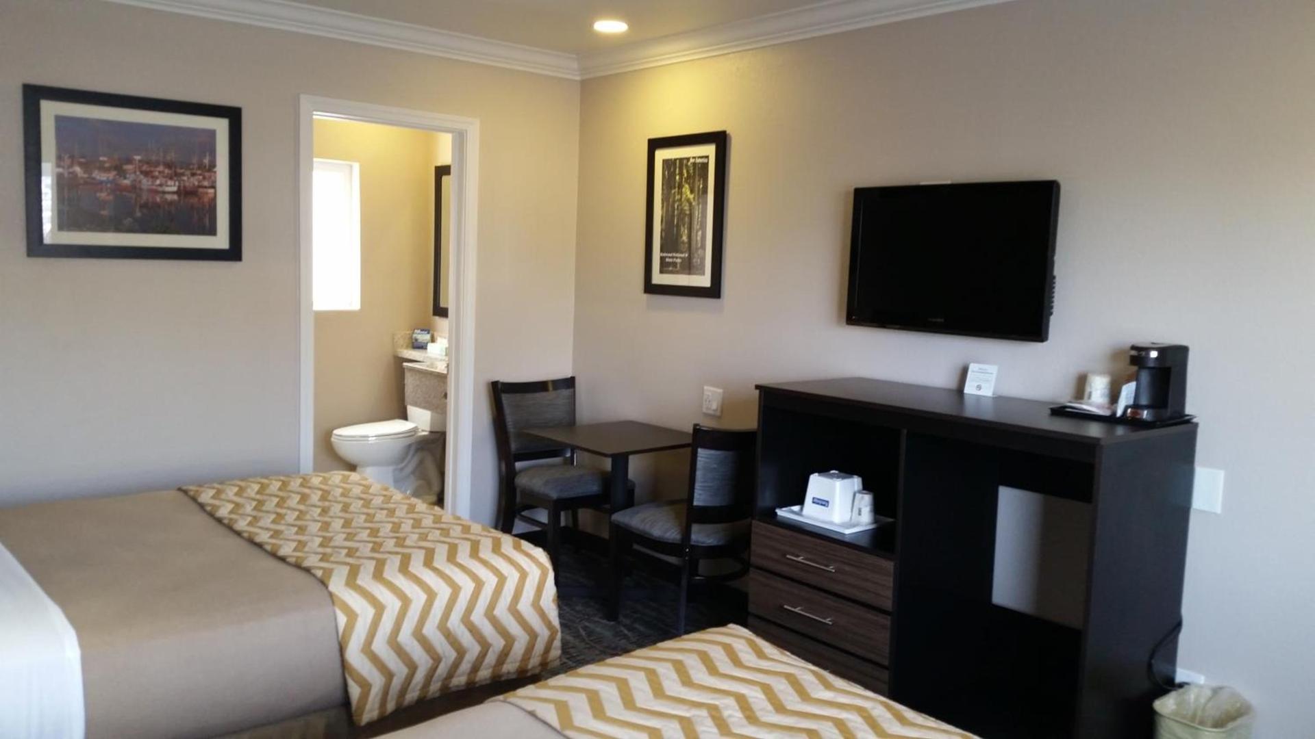 Travelodge by Wyndham Eureka photo 8