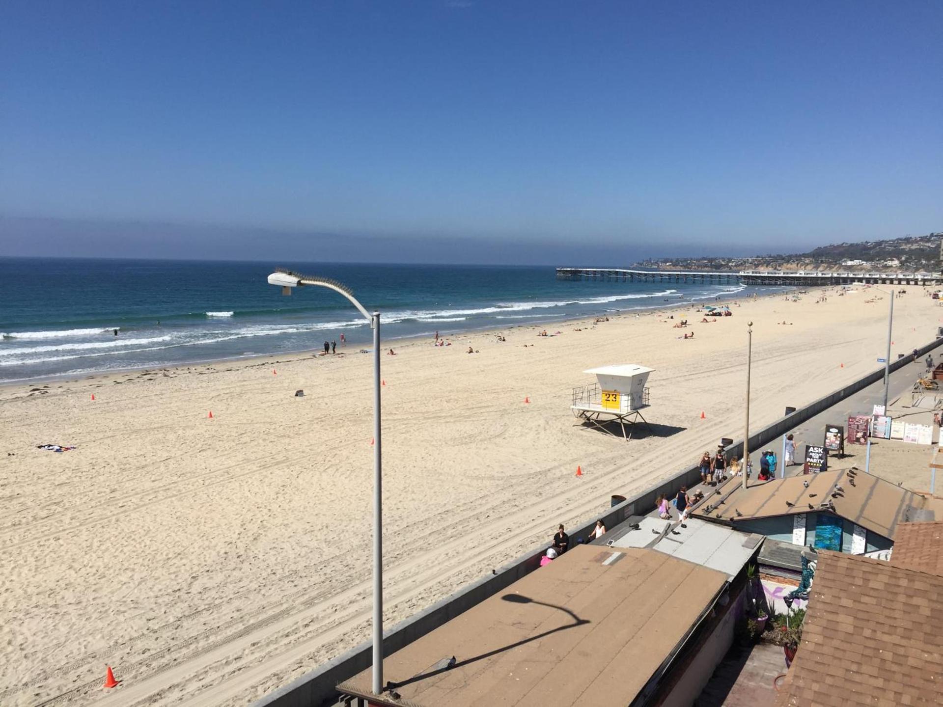 Surfer Beach Hotel photo 11