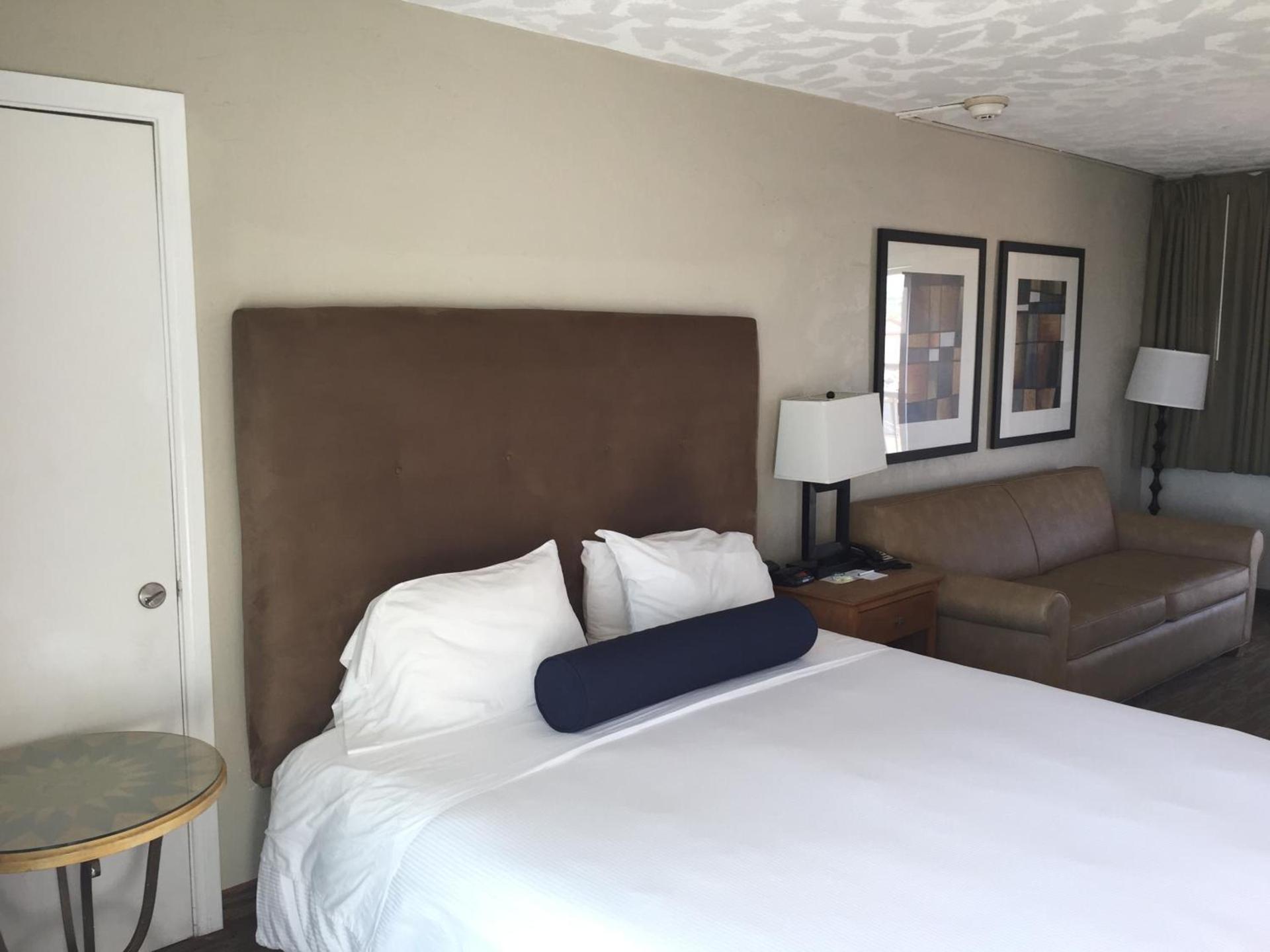 Surfer Beach Hotel photo 15