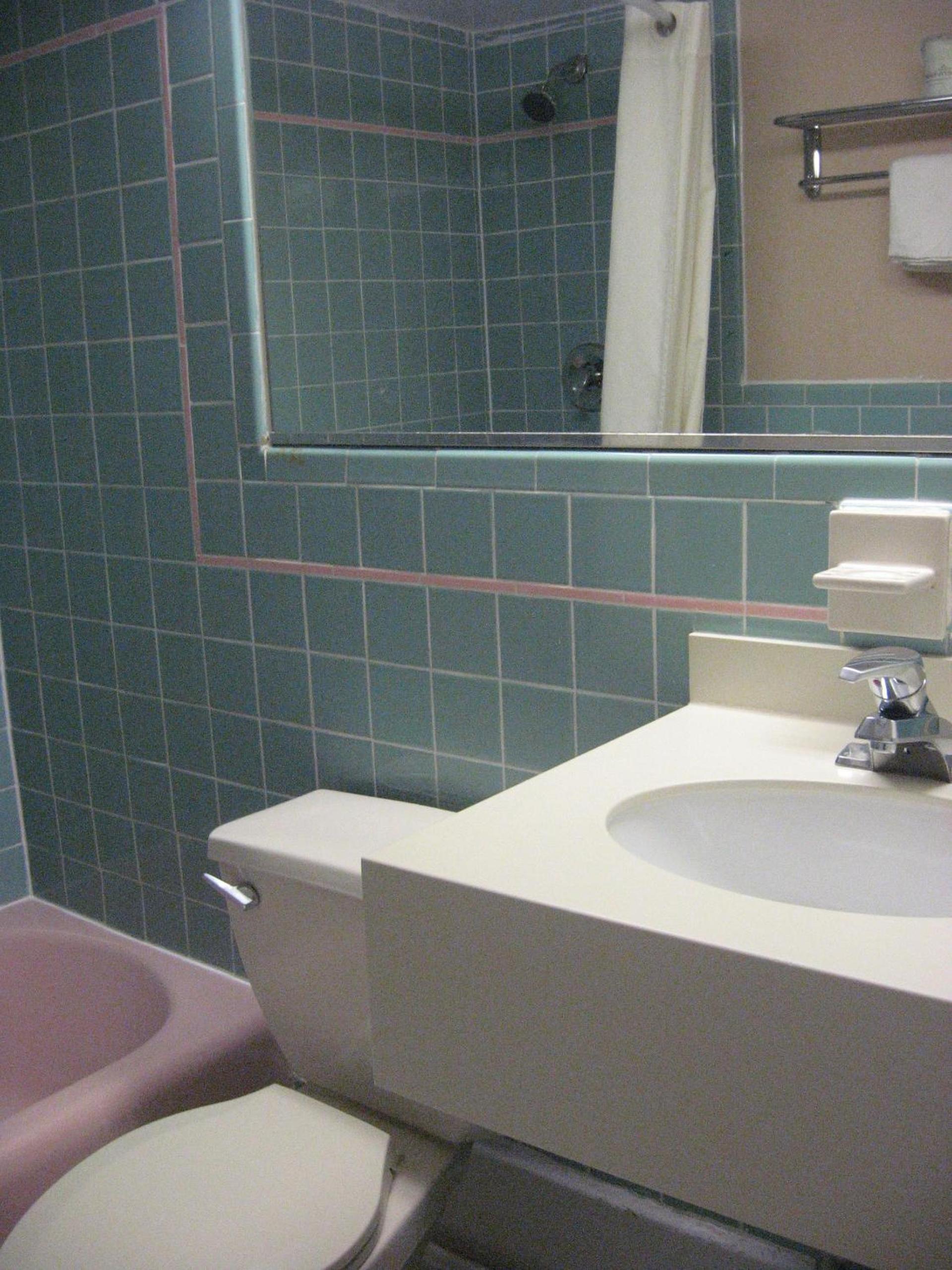 Atlantic Motor Inn Near Boardwalk photo 26