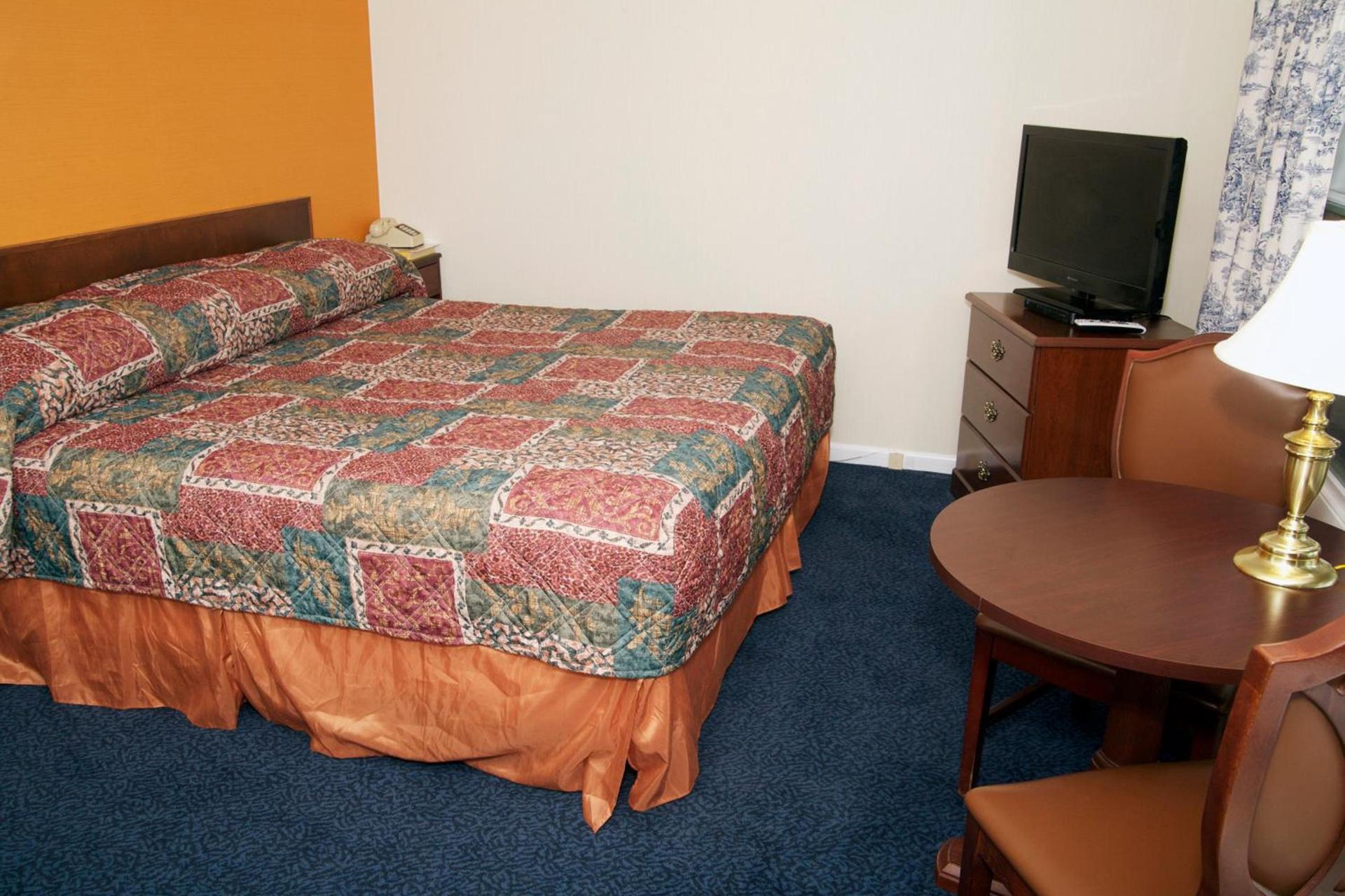 Sunset Motor Inn photo 38
