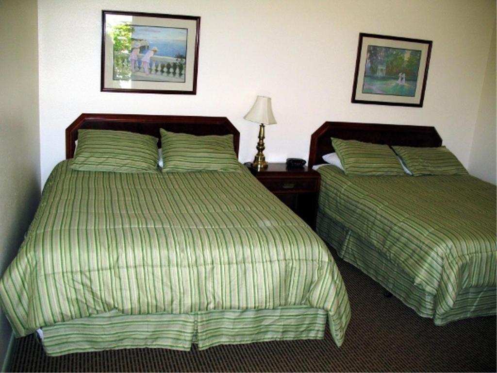 Golden West Motel photo 2