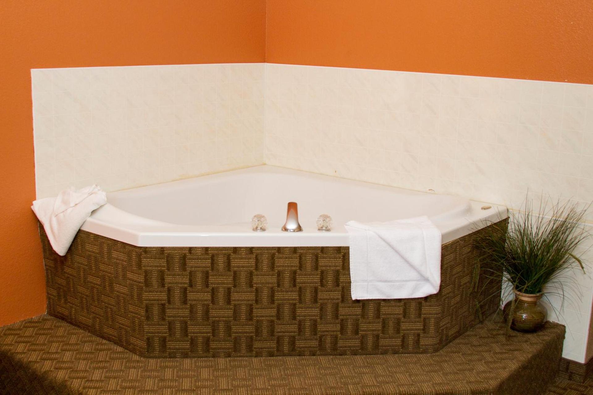 Cottonwood Inn & Suites photo 12