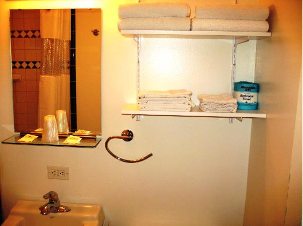 Golden West Motel photo 5