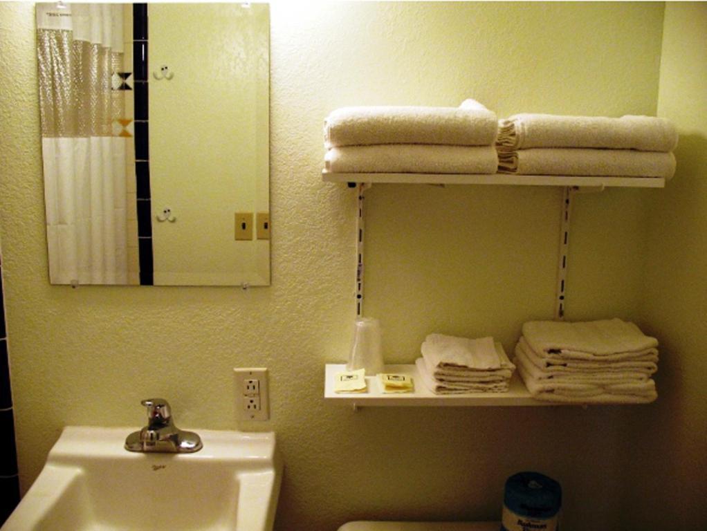 Golden West Motel photo 6