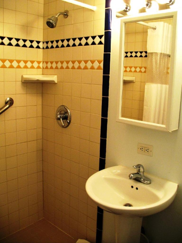 Golden West Motel photo 7