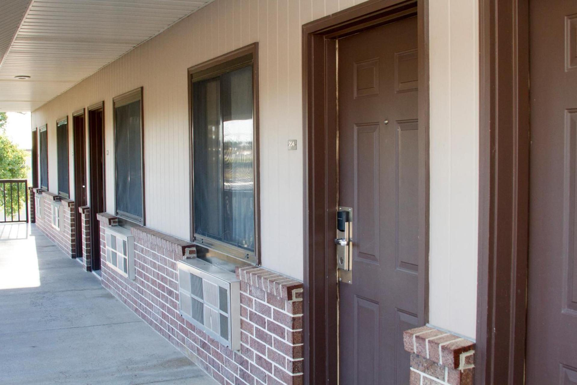Cottonwood Inn & Suites photo 7
