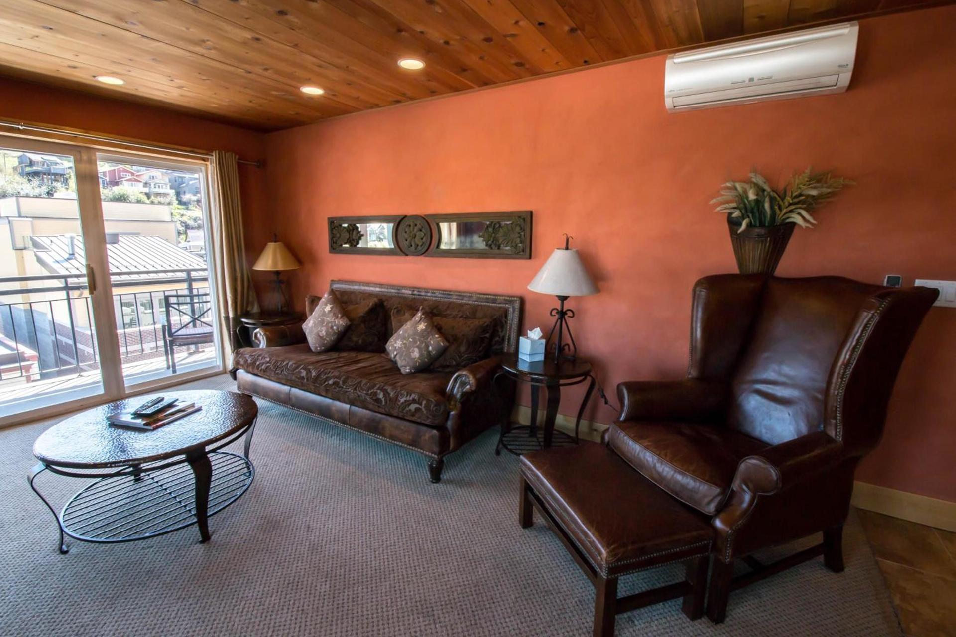 Treasure Mountain Inn photo 36