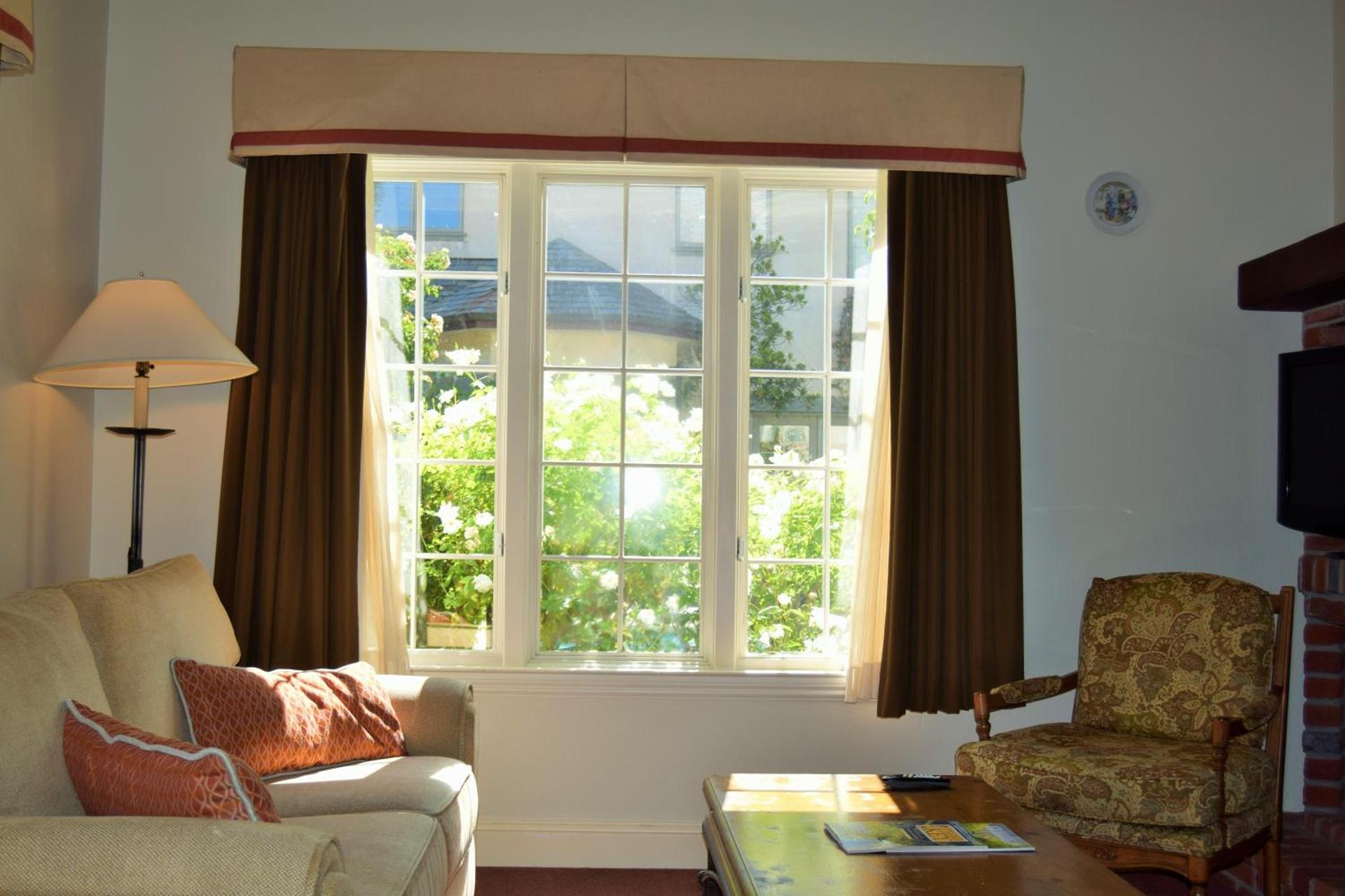 Vineyard Country Inn photo 13