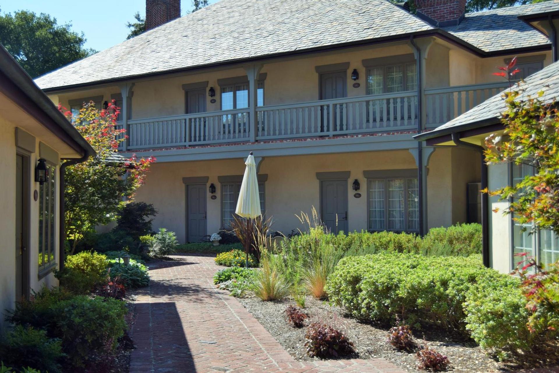 Vineyard Country Inn photo 5