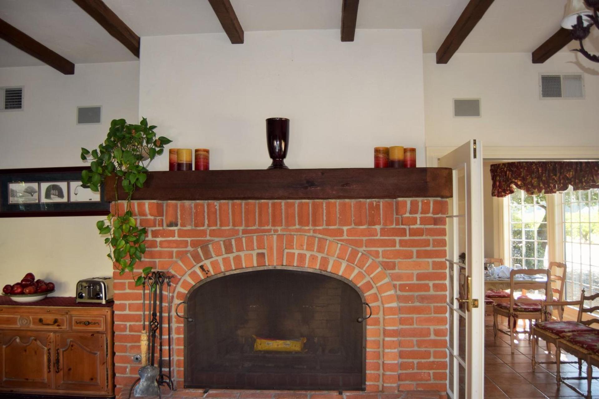 Vineyard Country Inn photo 17