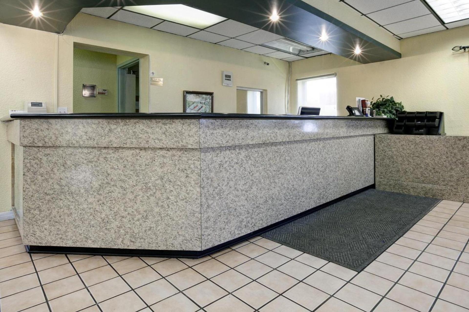 Americas Best Value Inn Florida Turnpike & I-95 photo 8