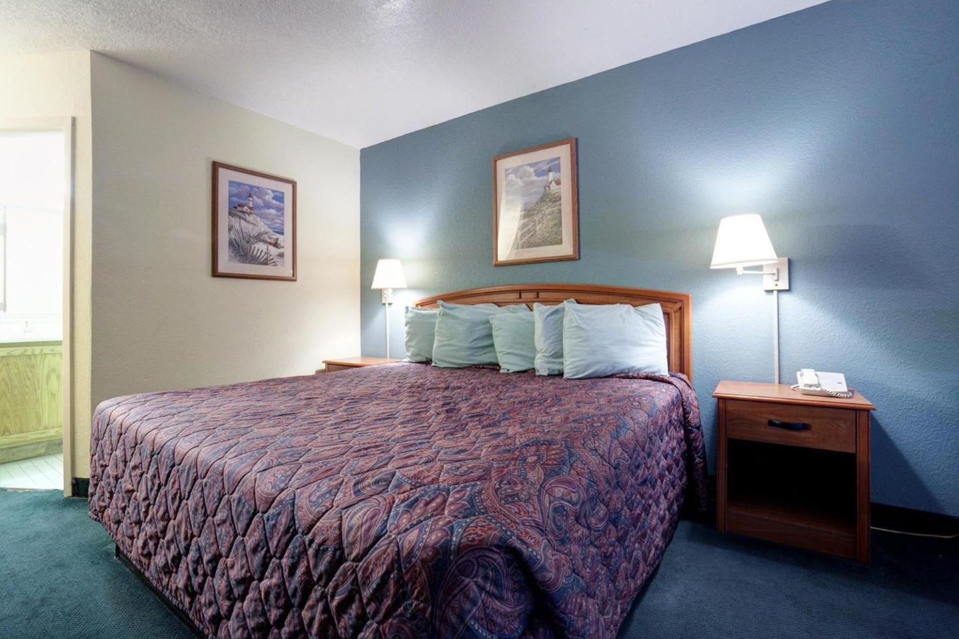 Americas Best Value Inn Florida Turnpike & I-95 photo 10