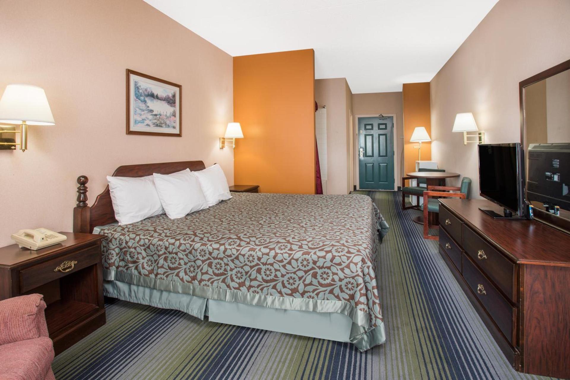 Days Inn by Wyndham Harrison photo 16
