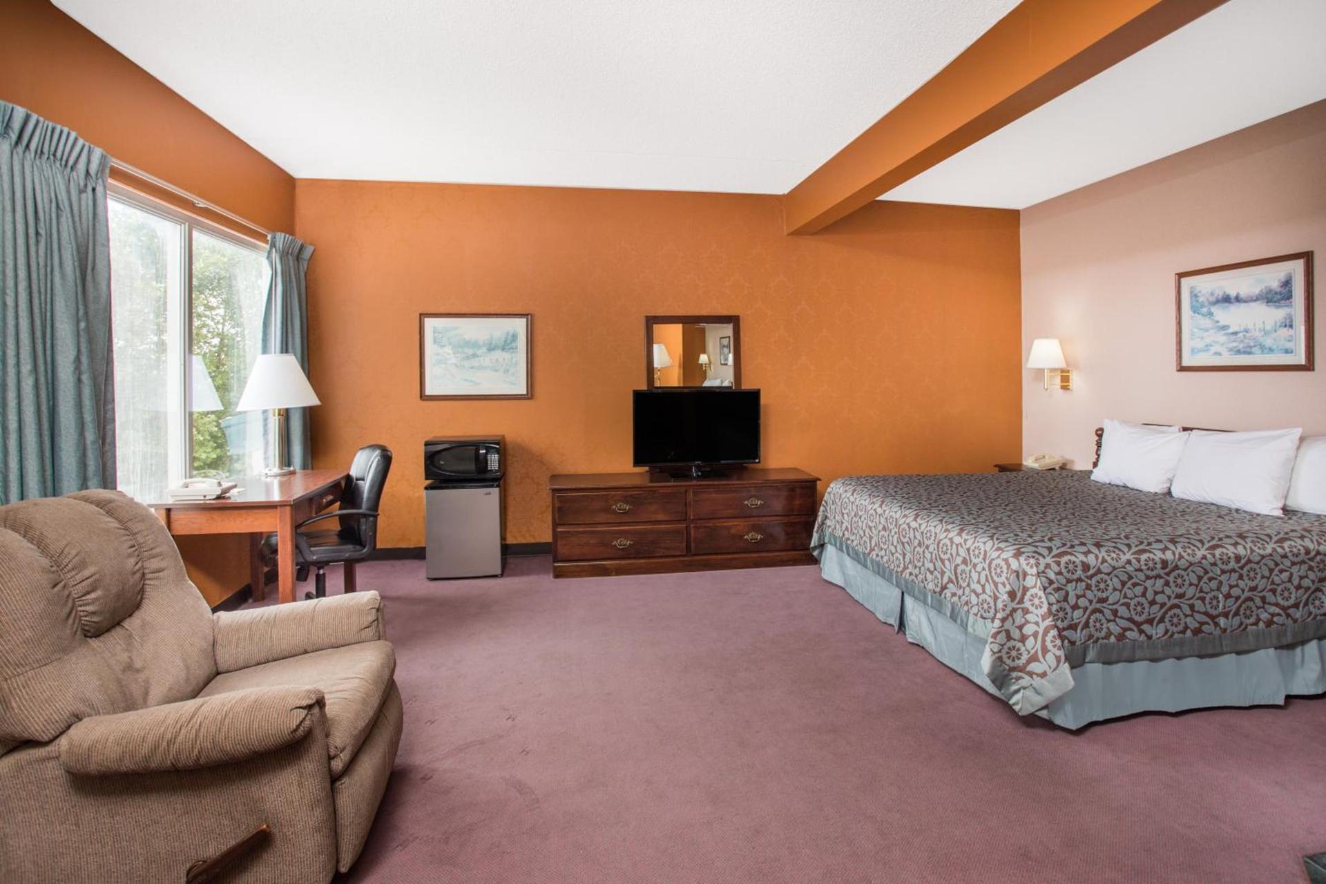 Days Inn by Wyndham Harrison photo 20