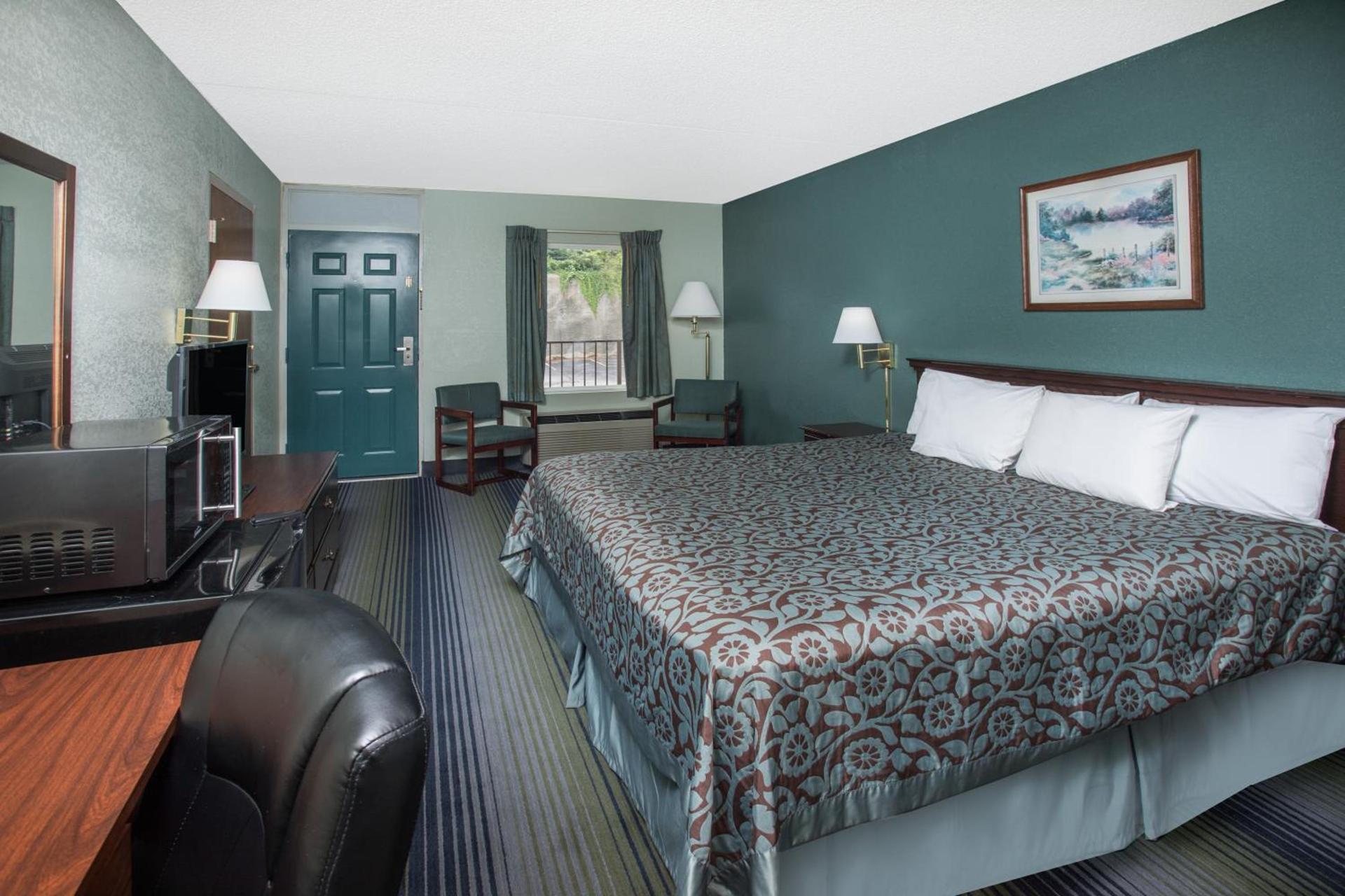 Days Inn by Wyndham Harrison photo 22
