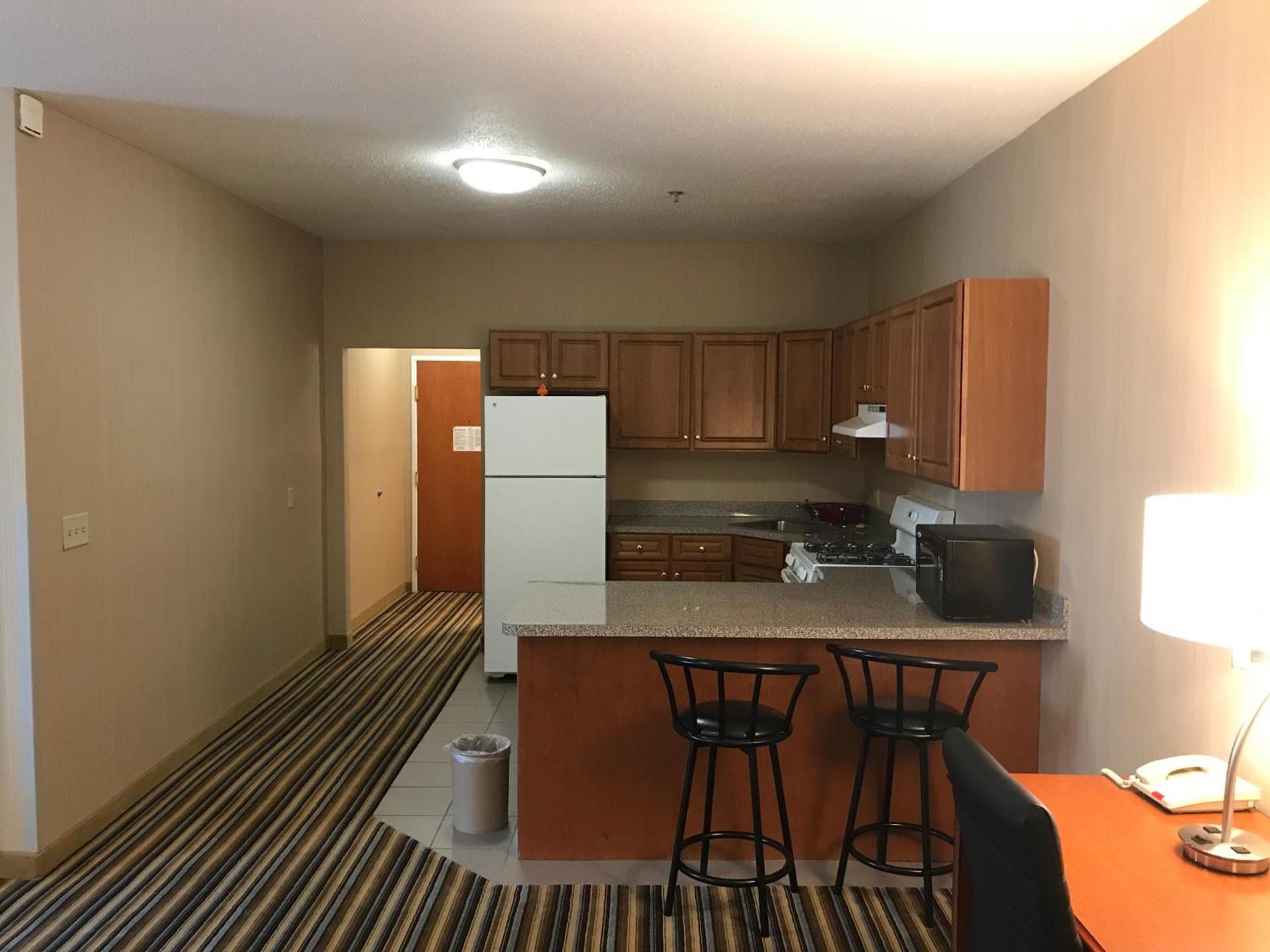 Best Western Plus New England Inn & Suites photo 53