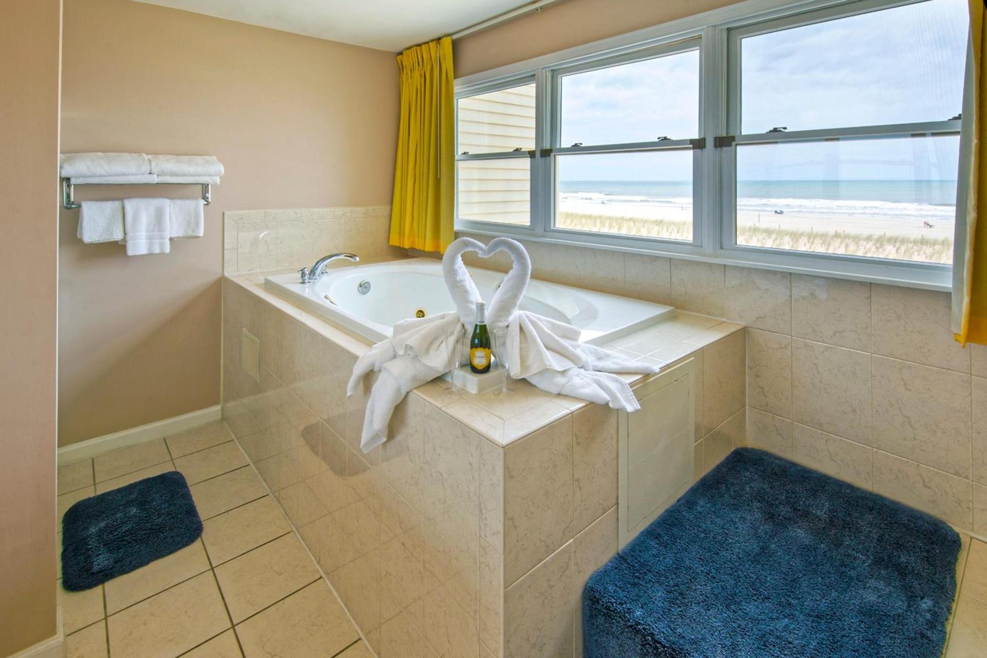 Drifting Sands Oceanfront Hotel photo 8