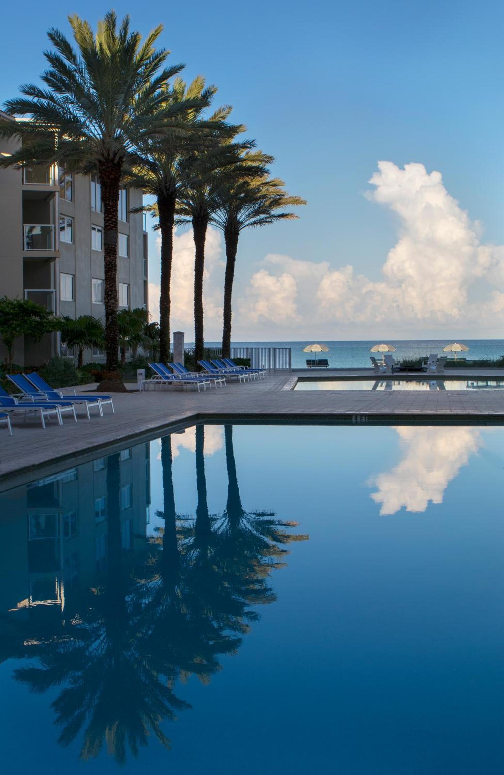 Edgewater Beach Hotel photo 2