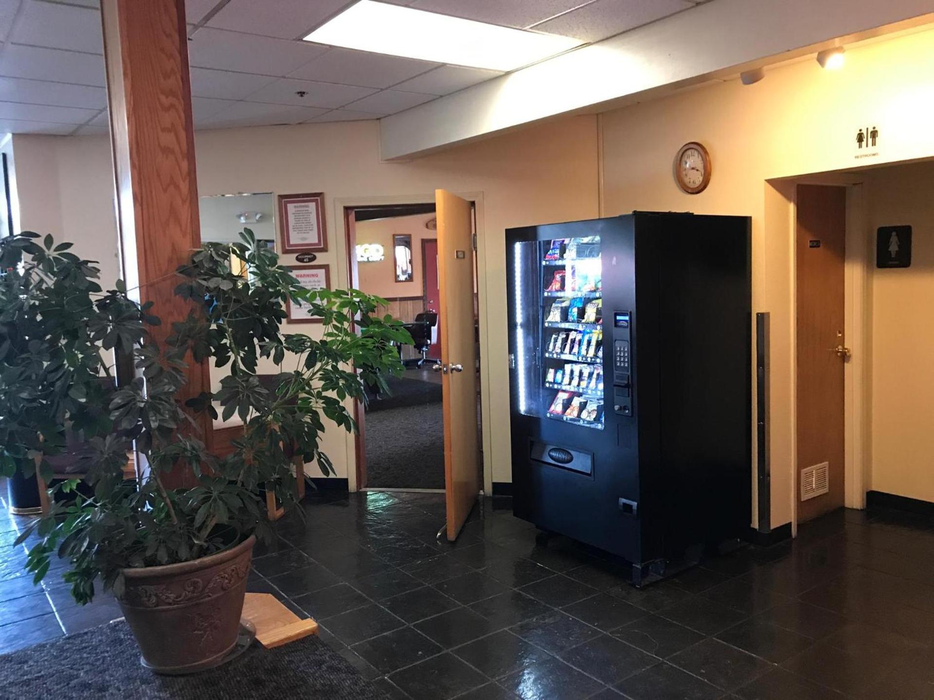 Shelikof Lodge photo 20