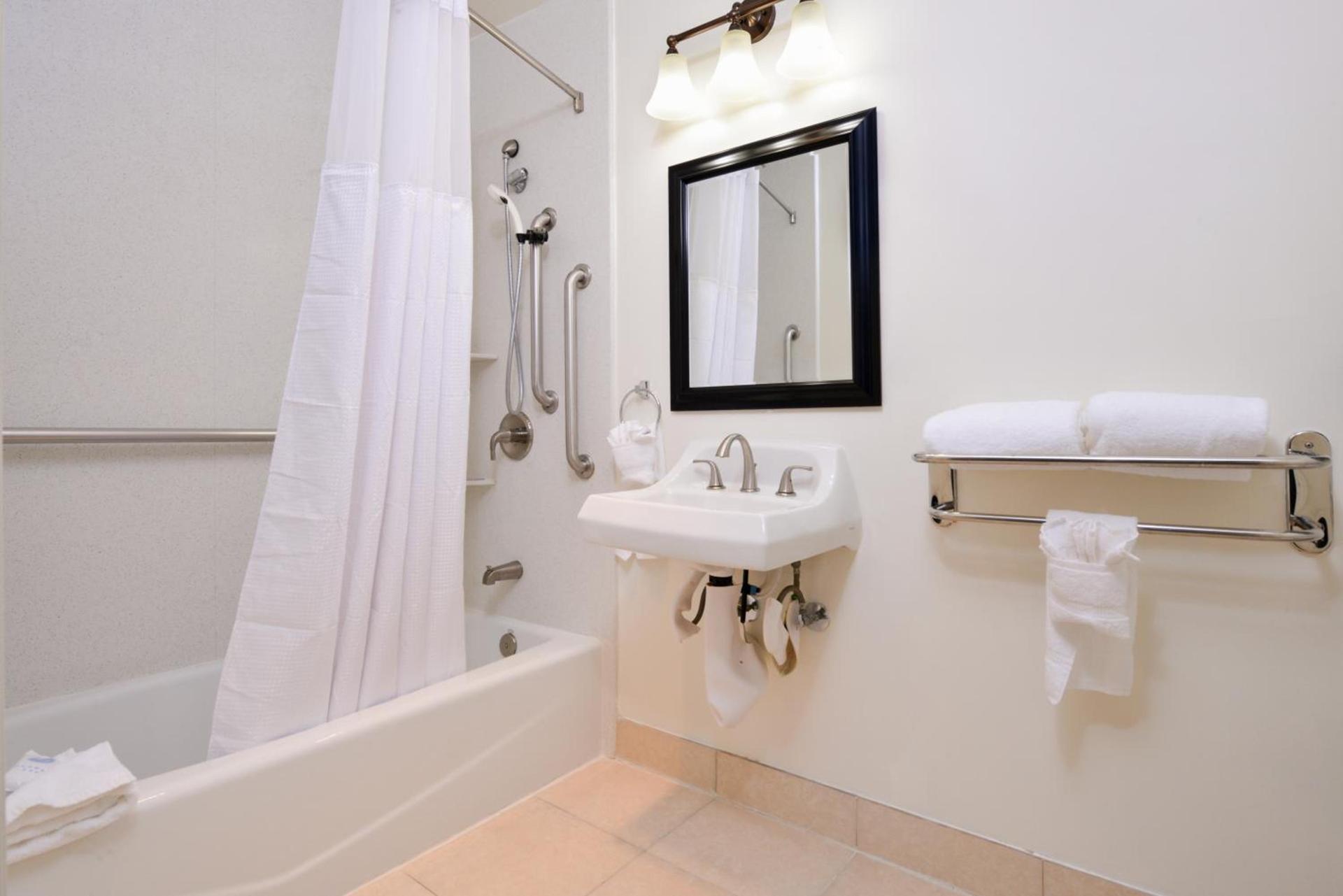Best Western Plus LA Mid-Town Hotel photo 17