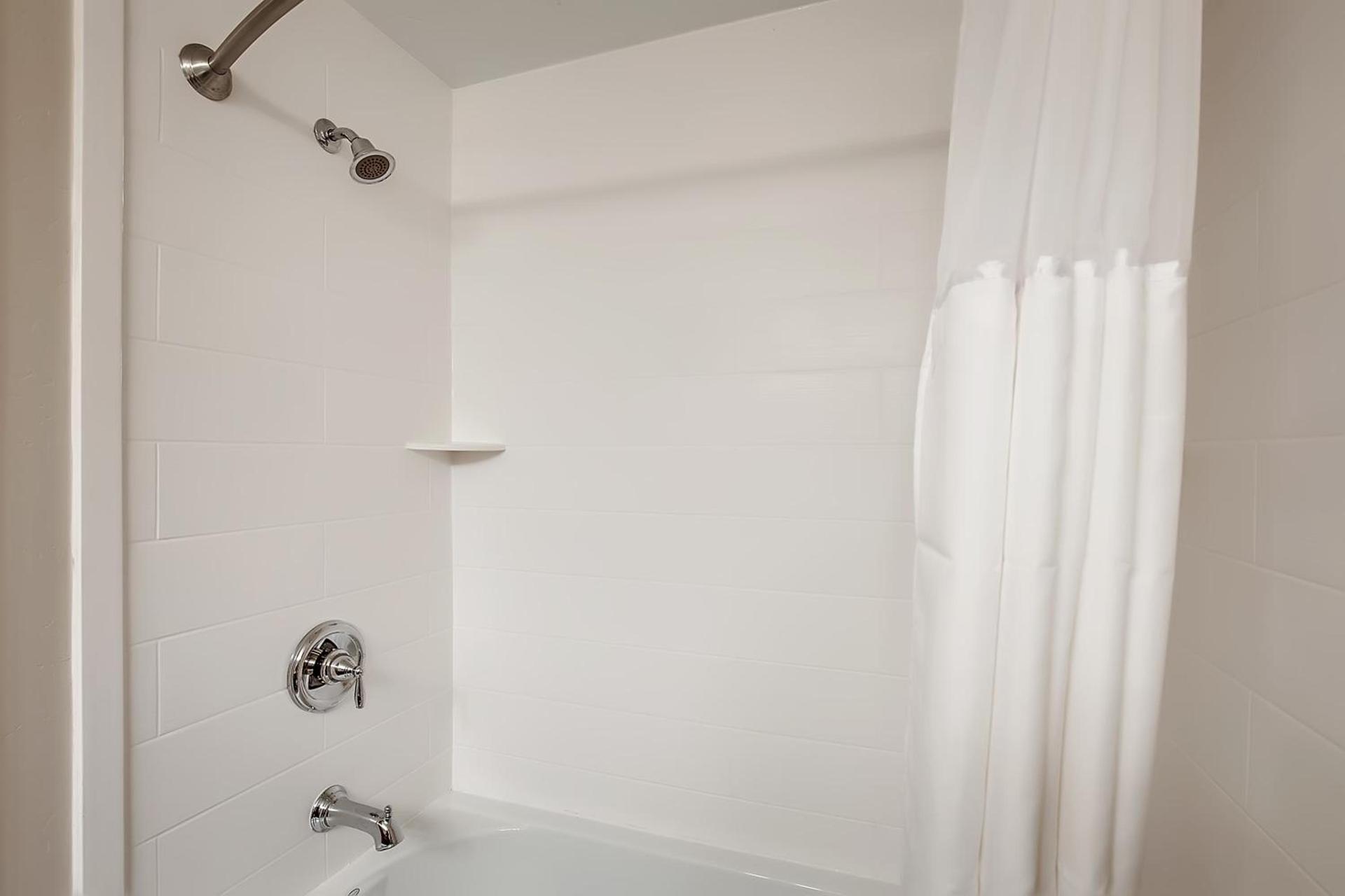 Third Street Inn photo 11