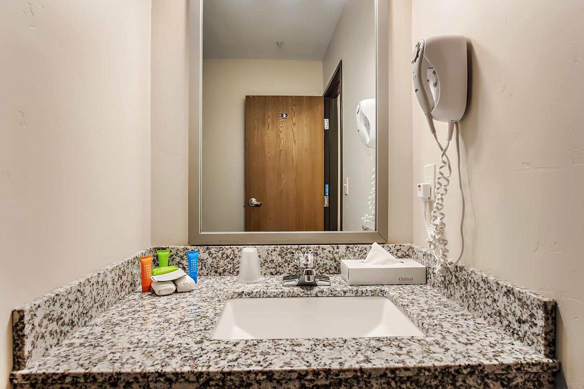 Third Street Inn photo 10