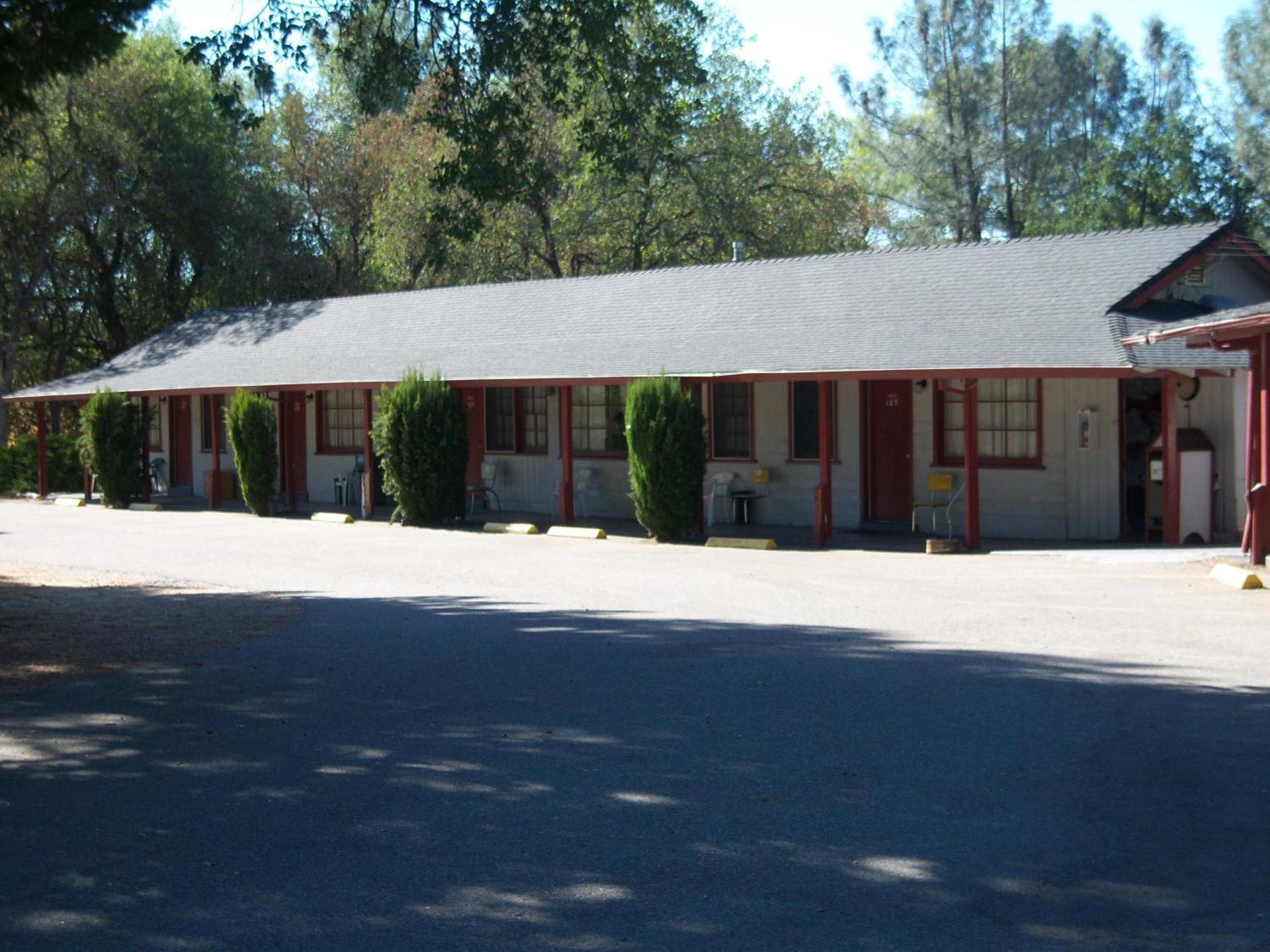 Shasta Dam Motel photo 9