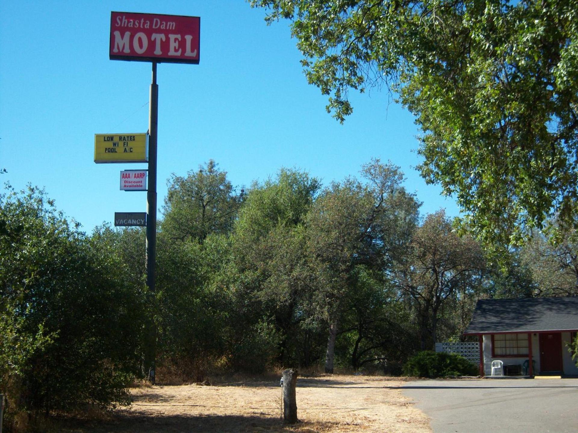 Shasta Dam Motel photo 20
