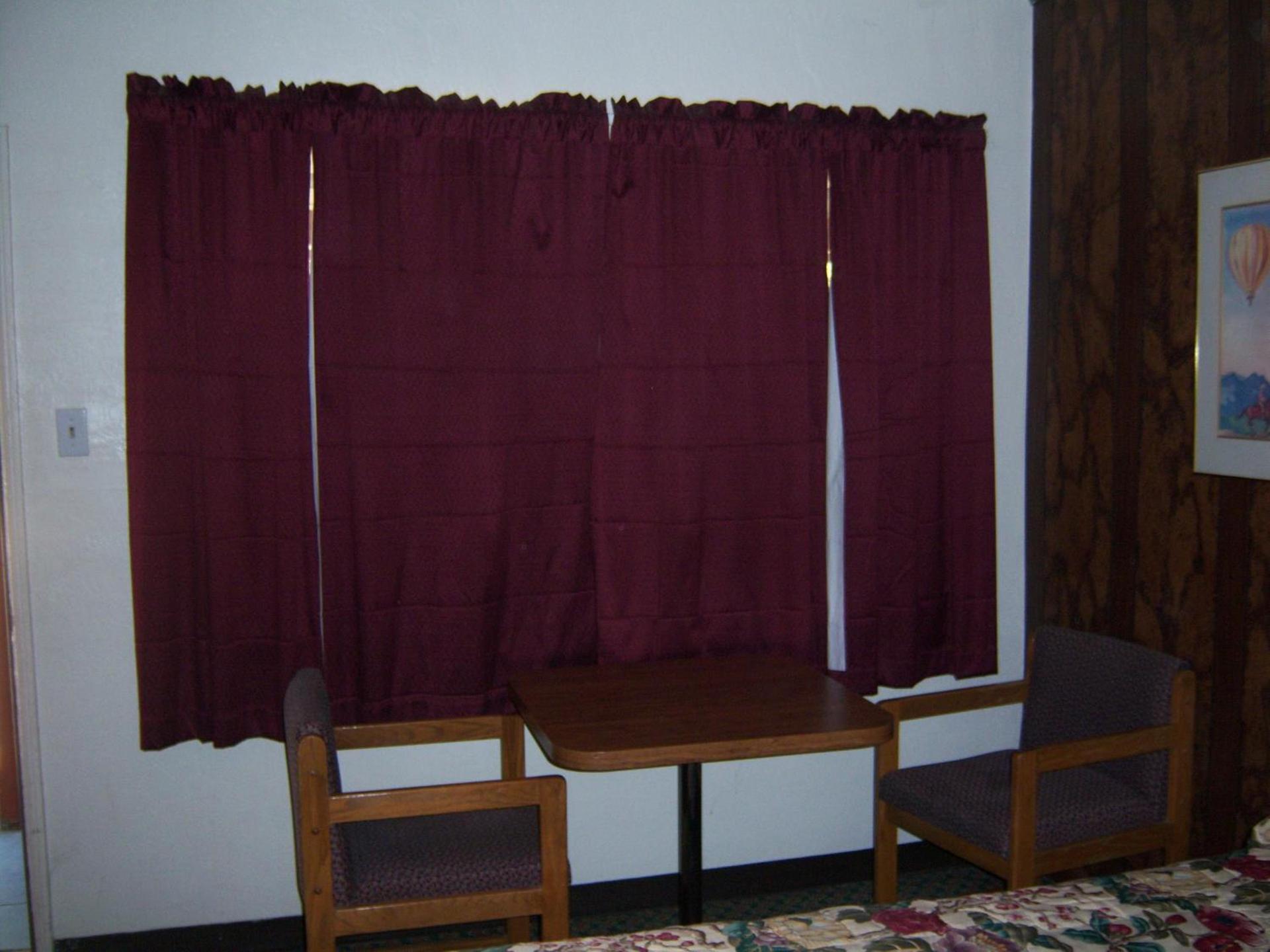 Shasta Dam Motel photo 21