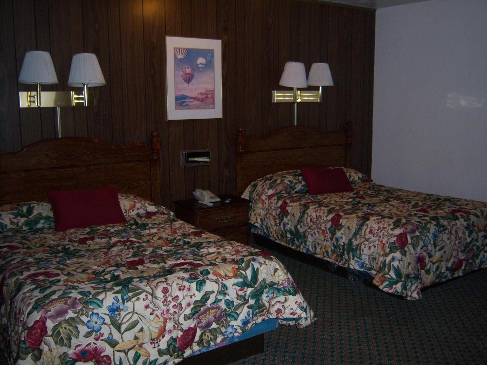 Shasta Dam Motel photo 23