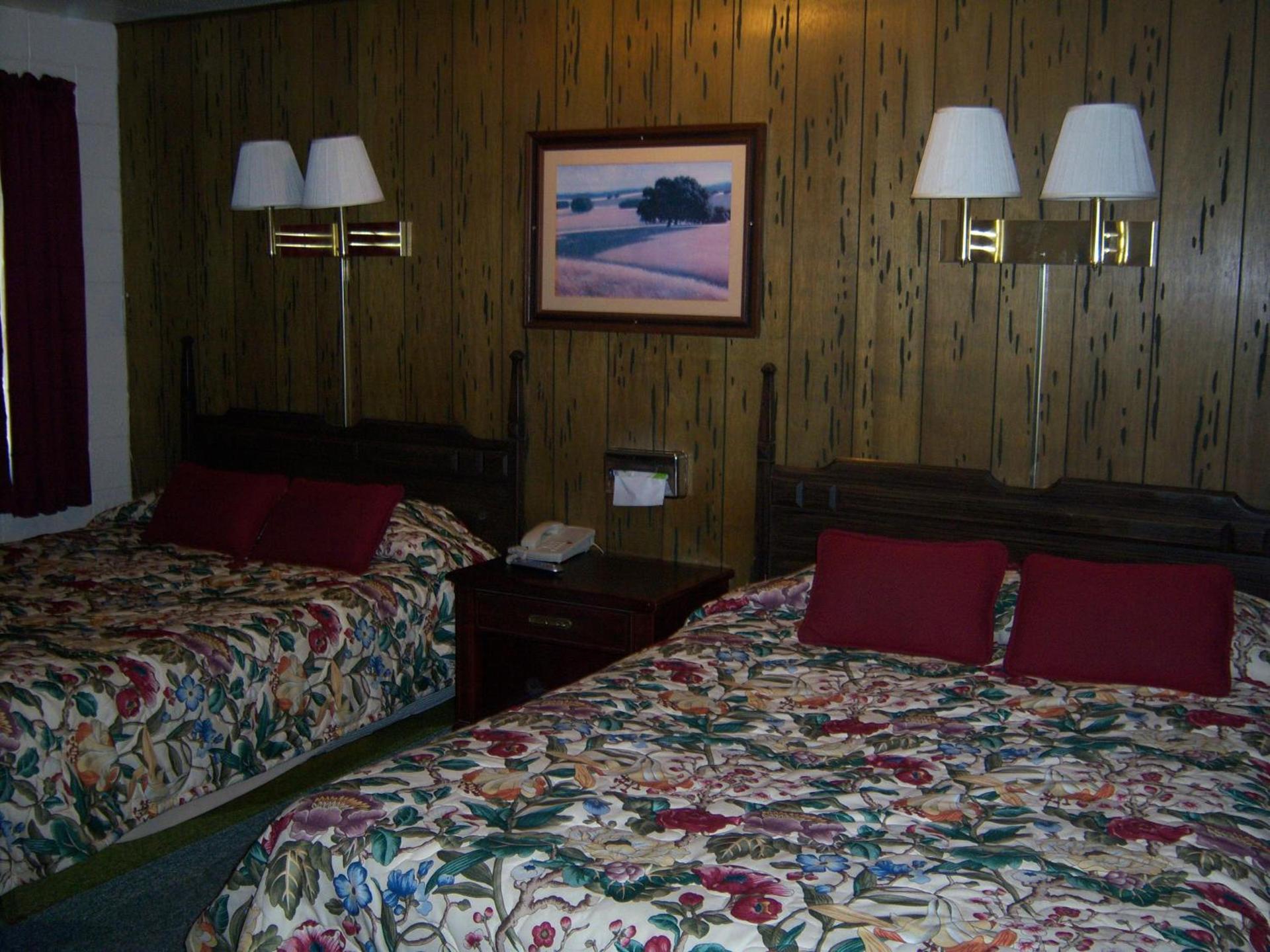 Shasta Dam Motel photo 28