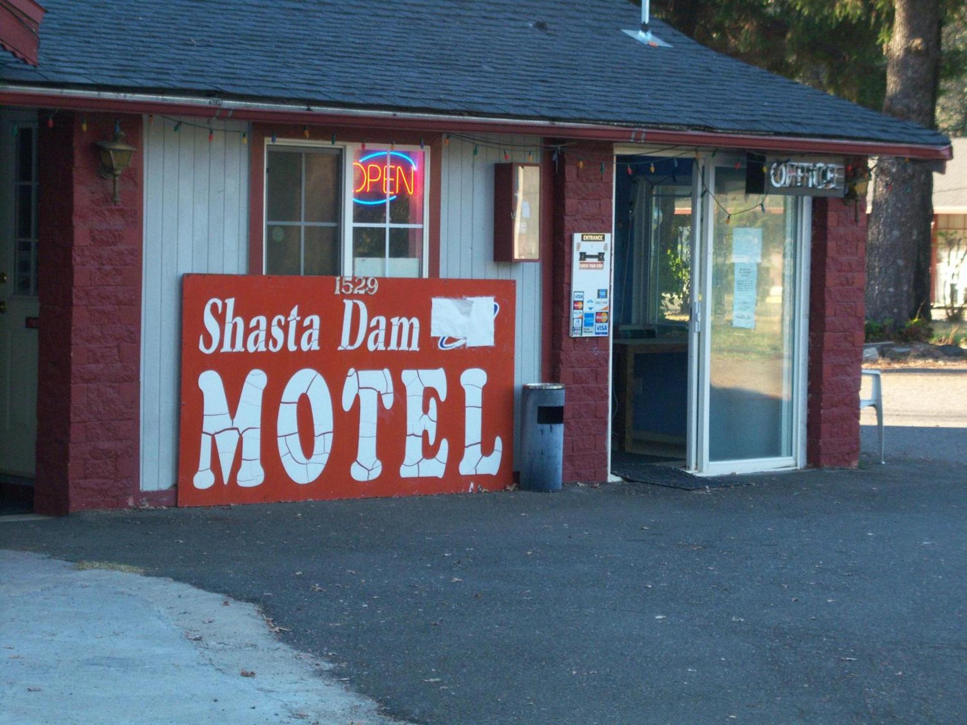 Shasta Dam Motel photo 30