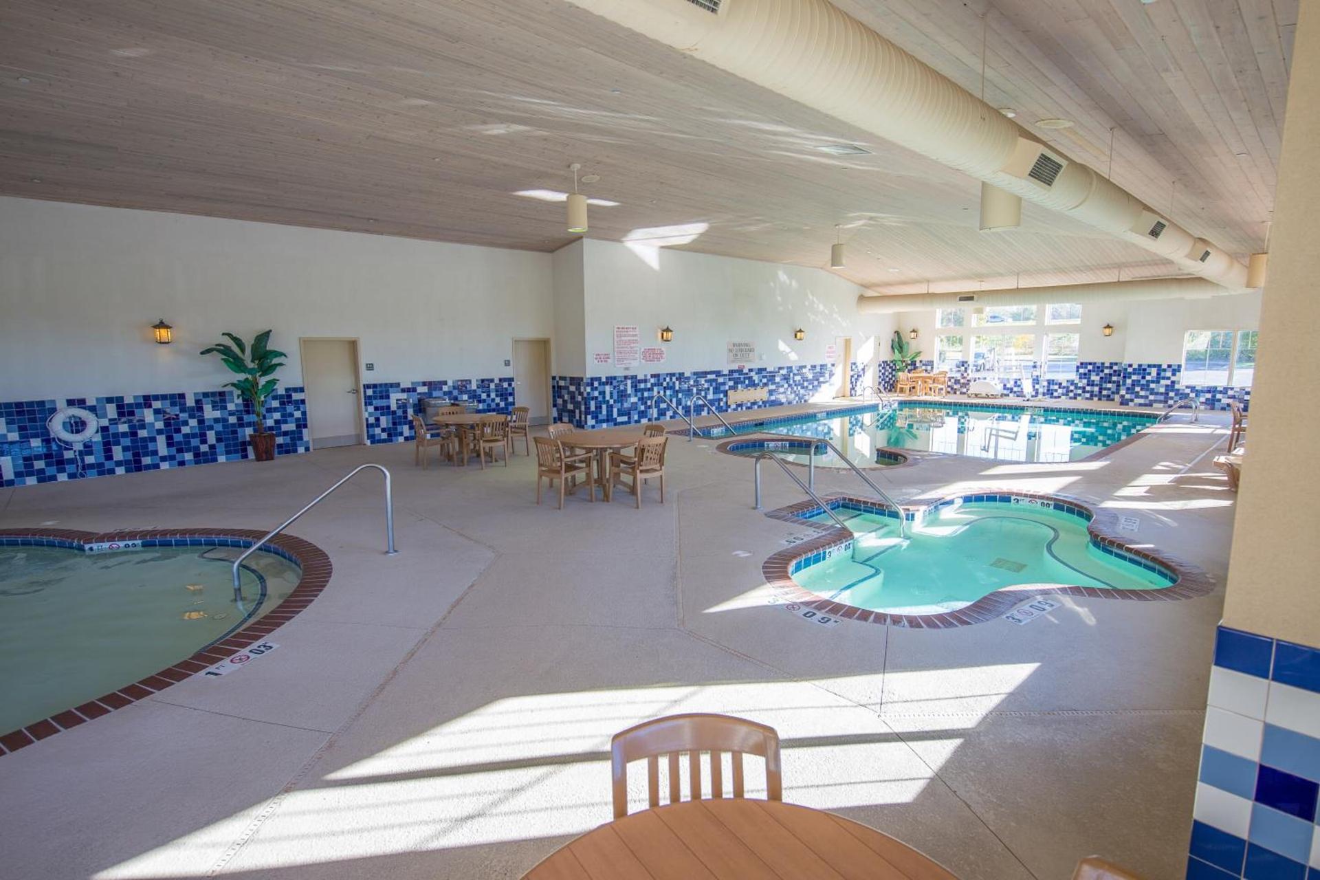 Country Inn & Suites by Radisson, Portage, IN photo 4