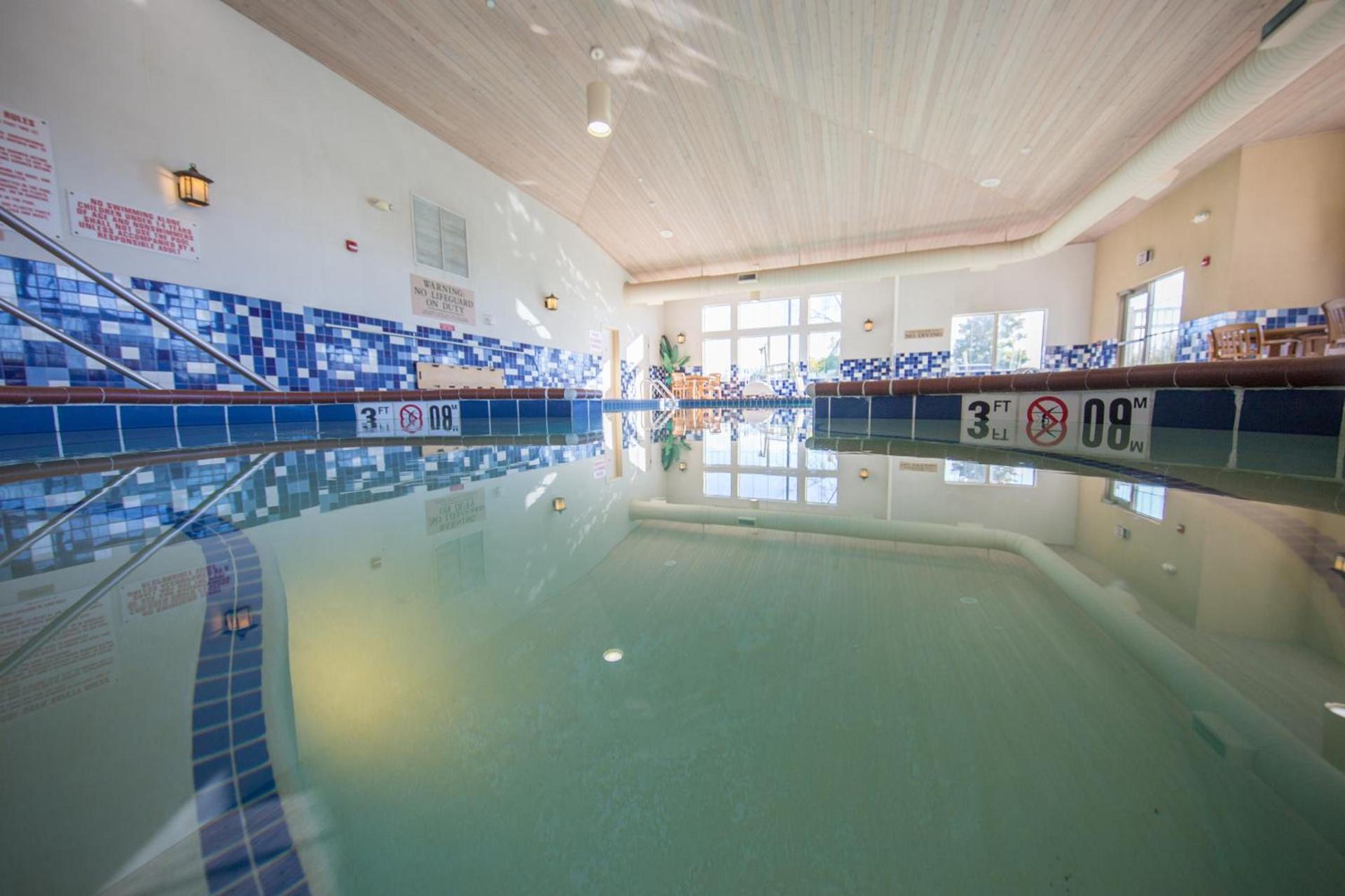 Country Inn & Suites by Radisson, Portage, IN photo 5