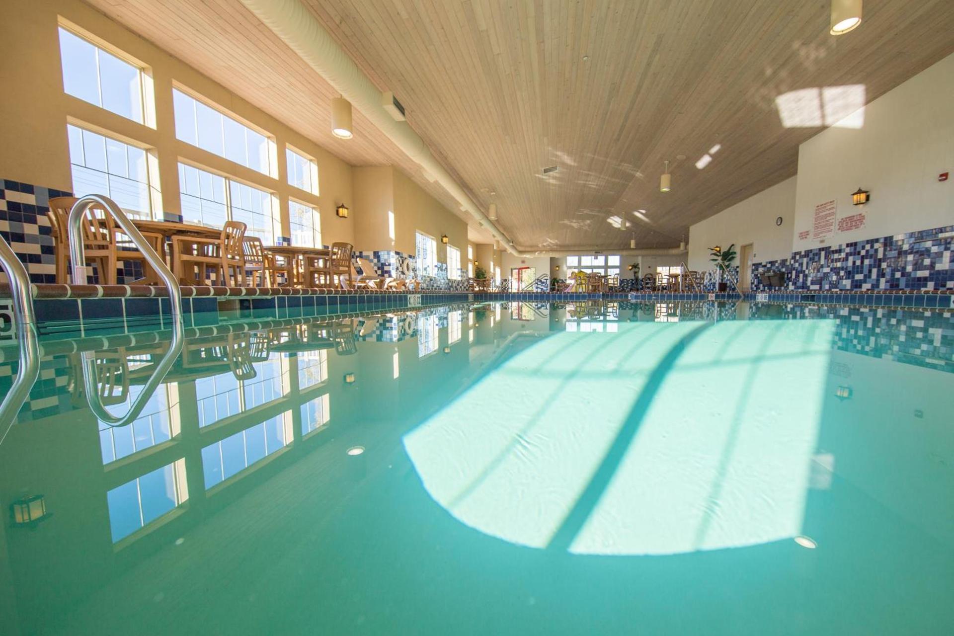Country Inn & Suites by Radisson, Portage, IN photo 6