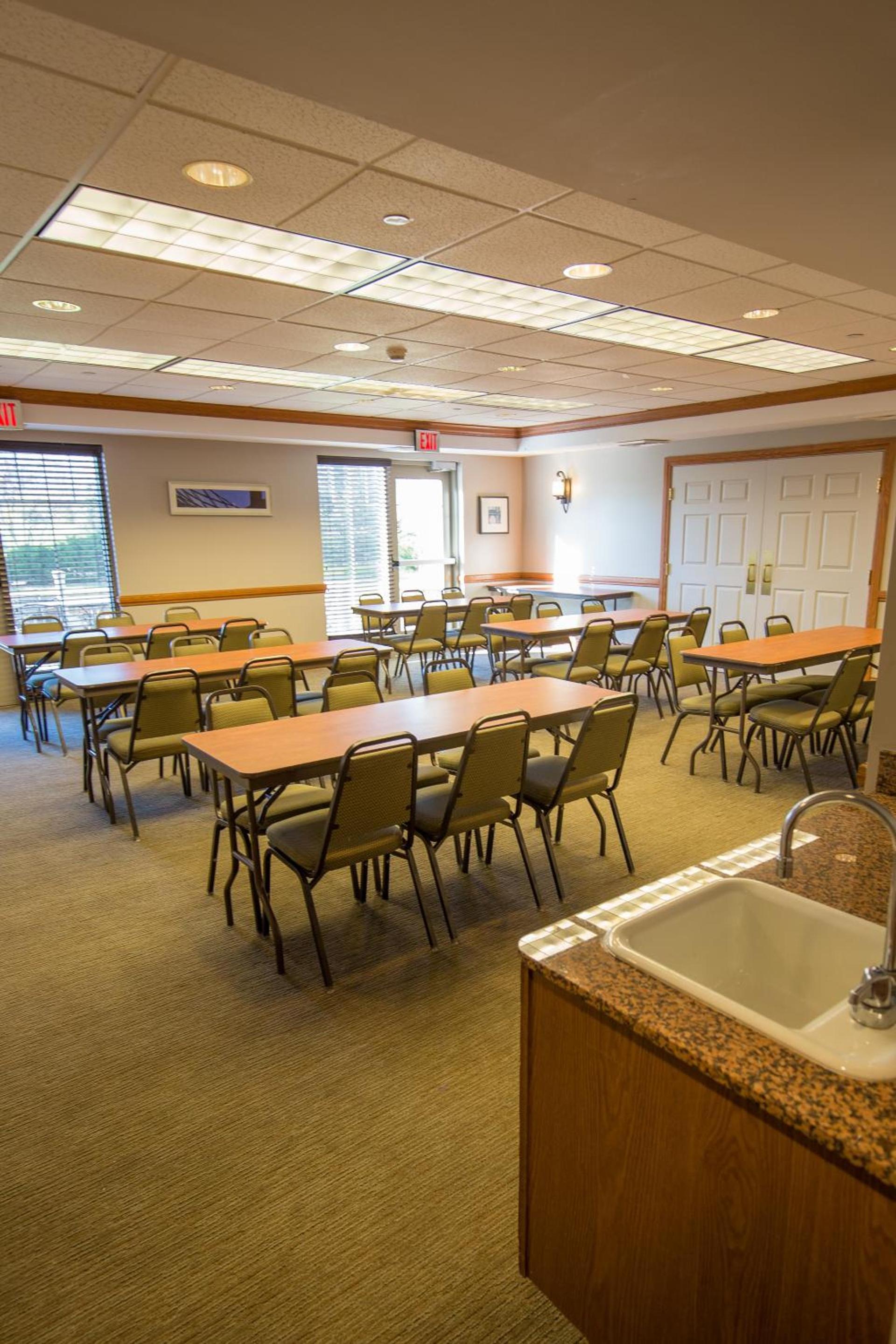 Country Inn & Suites by Radisson, Portage, IN photo 21