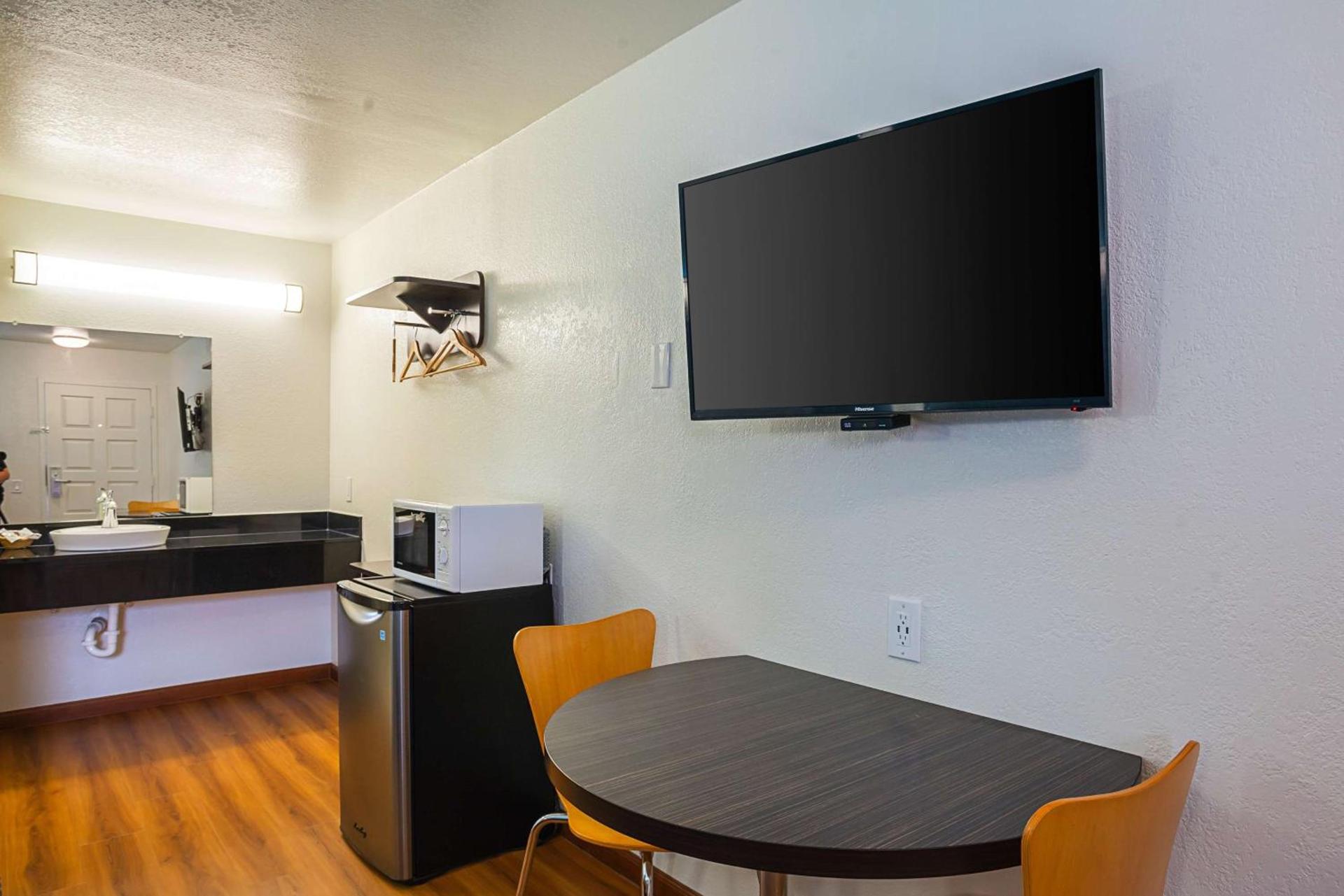 Motel 6-Ventura, CA - Downtown photo 14