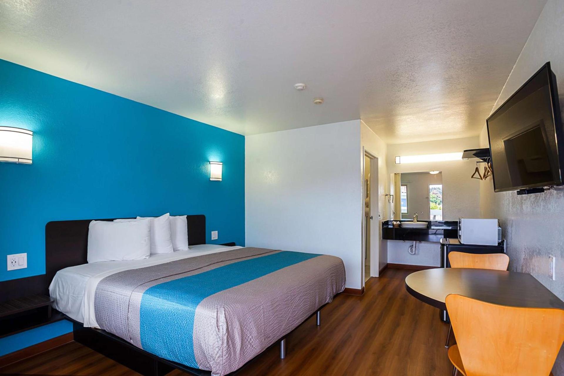 Motel 6-Ventura, CA - Downtown photo 8
