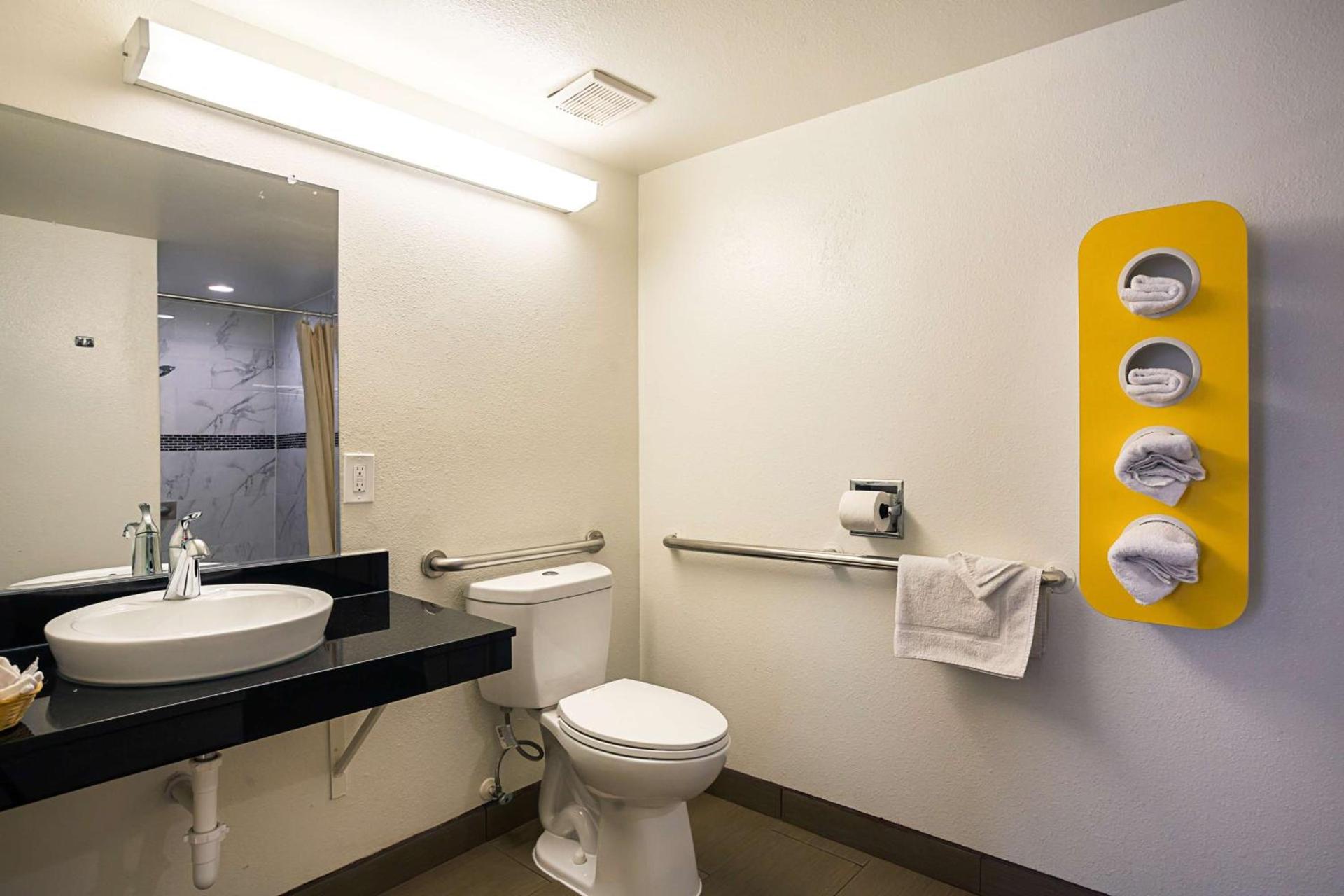 Motel 6-Ventura, CA - Downtown photo 21