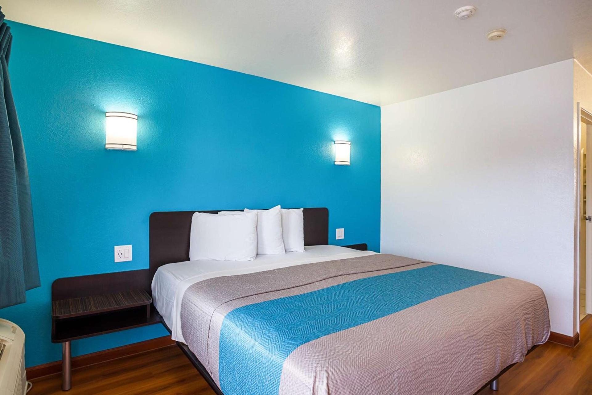 Motel 6-Ventura, CA - Downtown photo 7