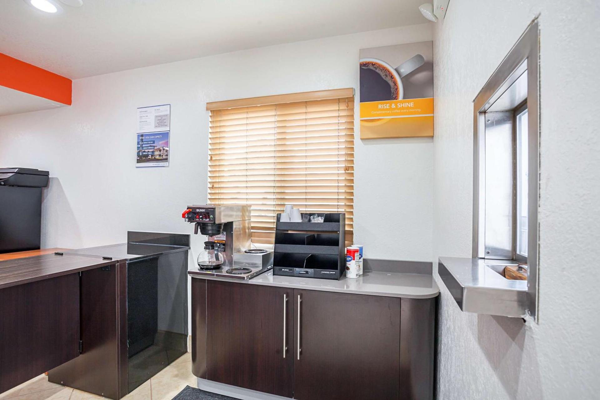 Motel 6-Ventura, CA - Downtown photo 25