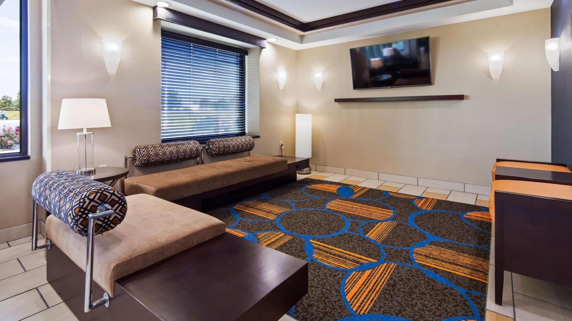 Best Western Plus Keene Hotel photo 8