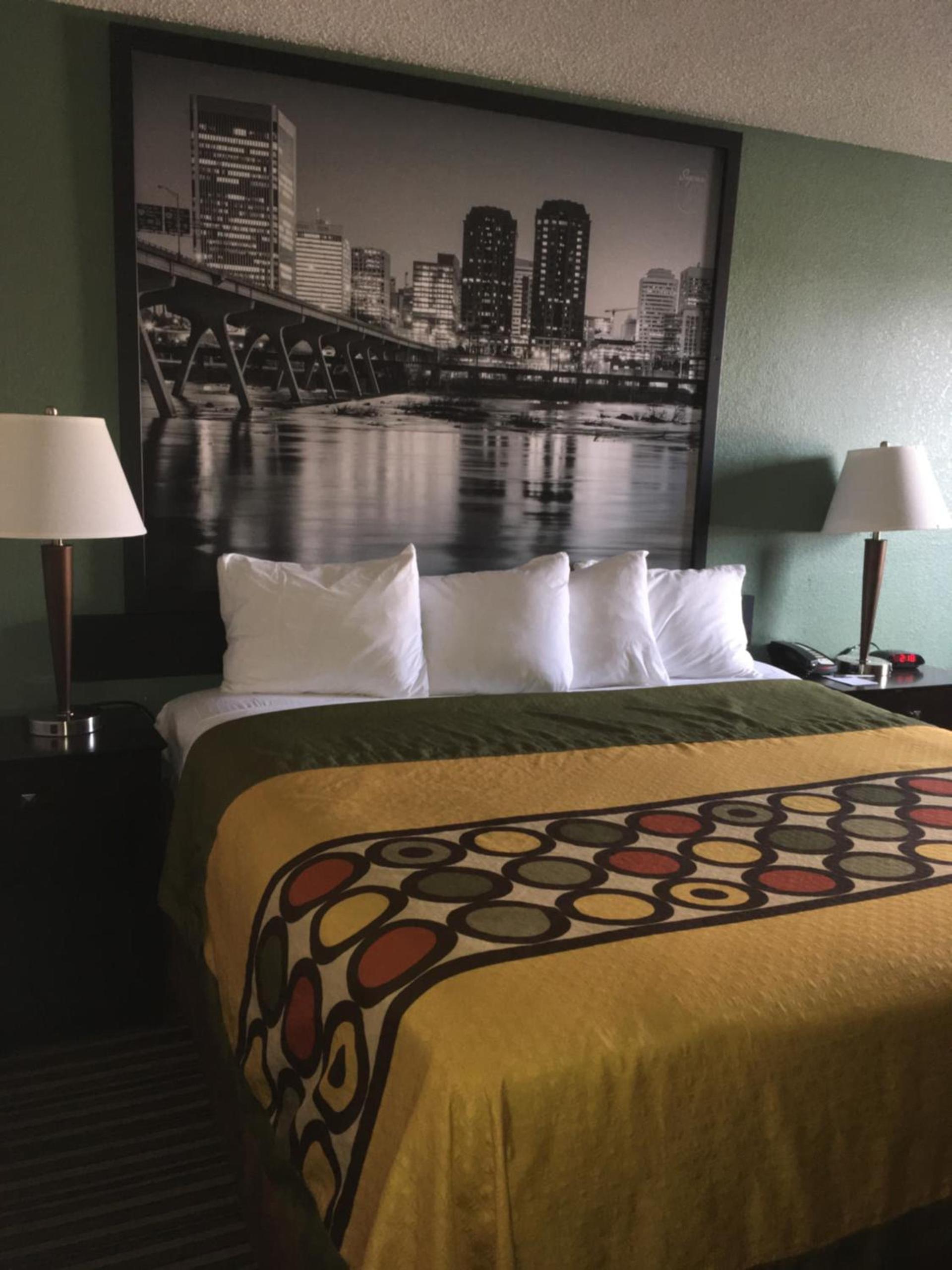 Super 8 by Wyndham Richmond Midlothian Turnpike photo 20
