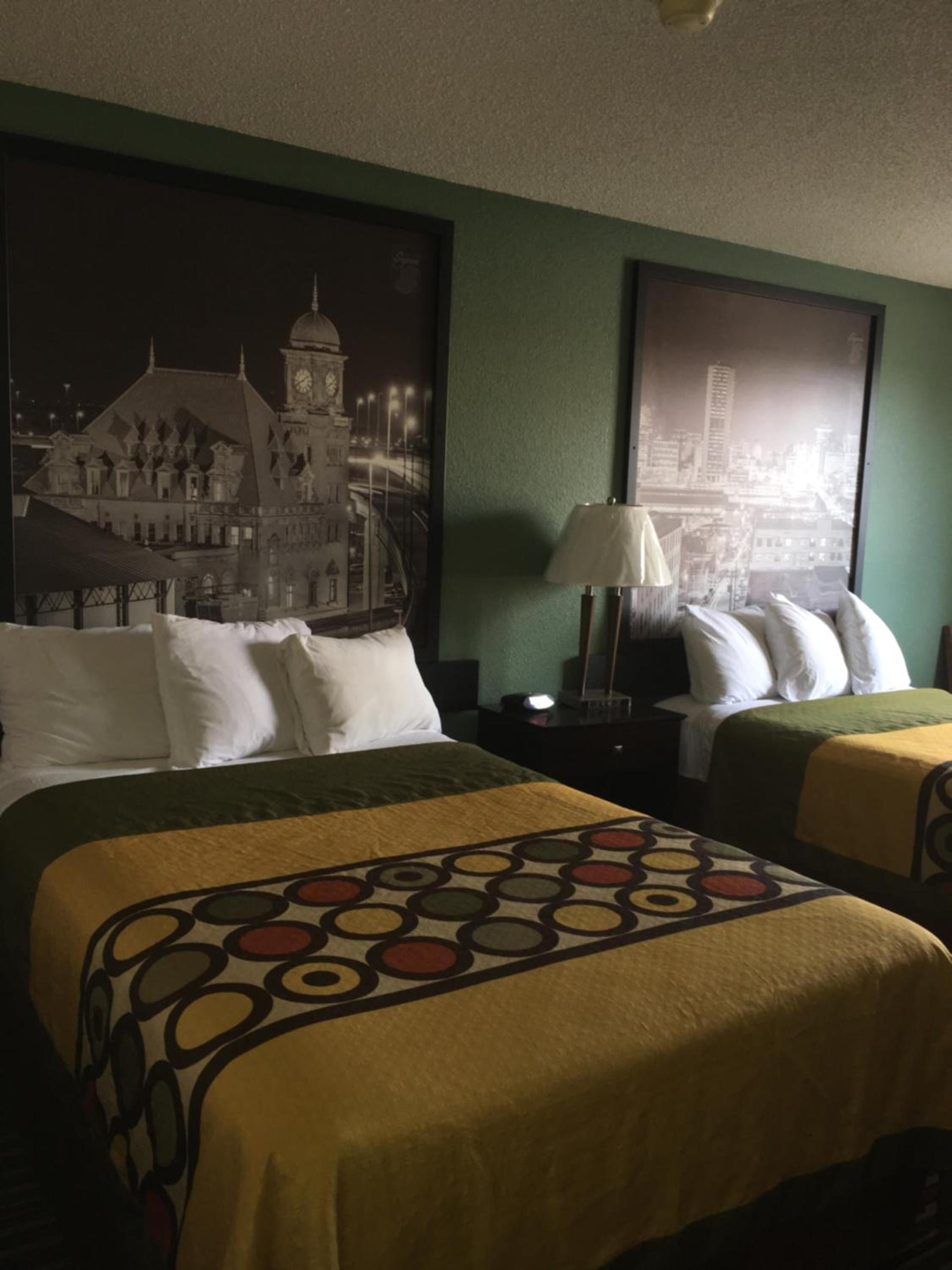 Super 8 by Wyndham Richmond Midlothian Turnpike photo 19