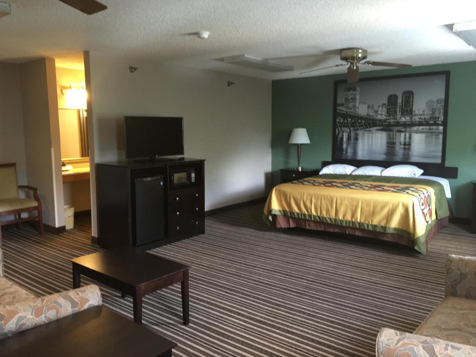 Super 8 by Wyndham Richmond Midlothian Turnpike photo 18