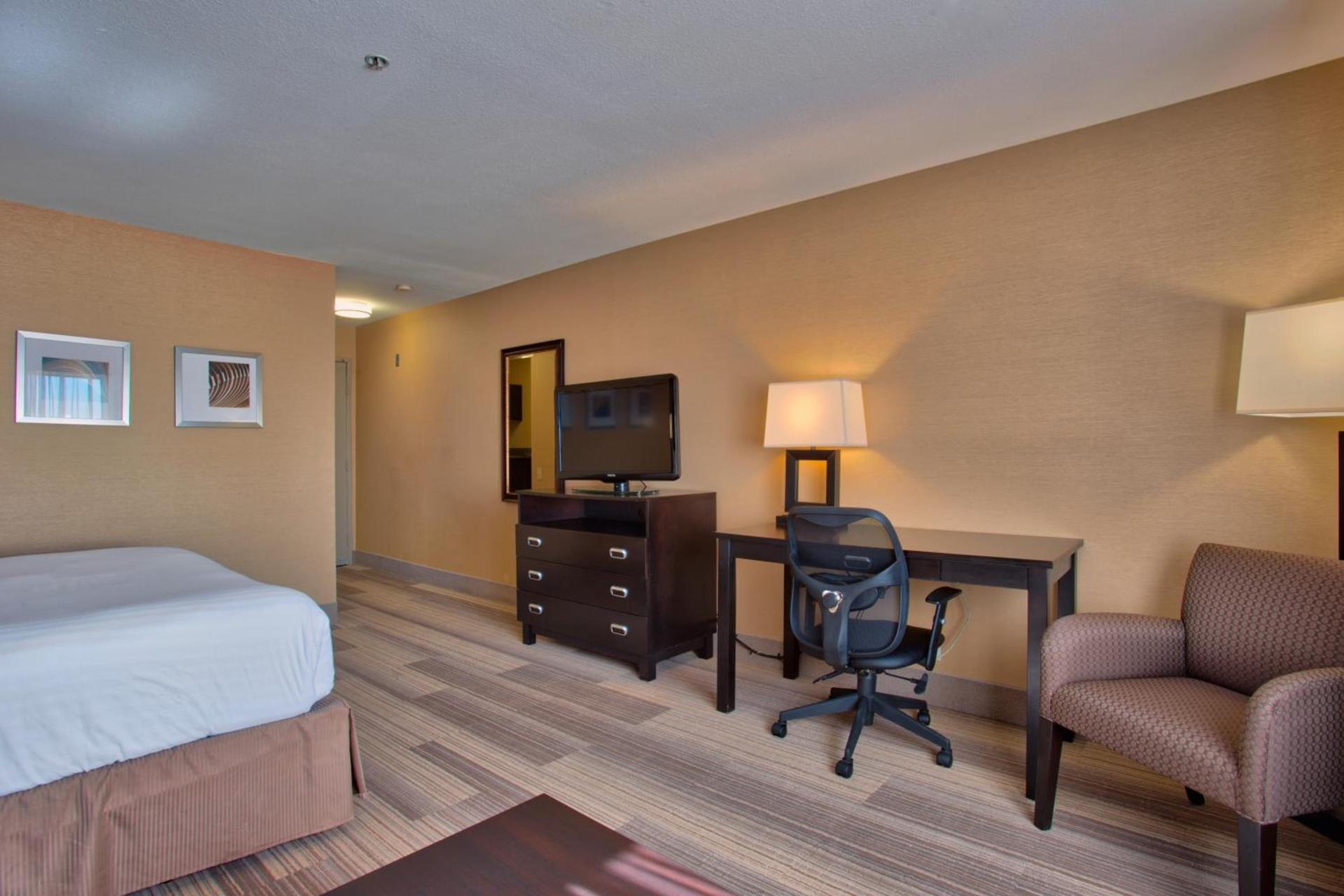 Hampton Inn by Hilton Costa Mesa Newport Beach photo 34