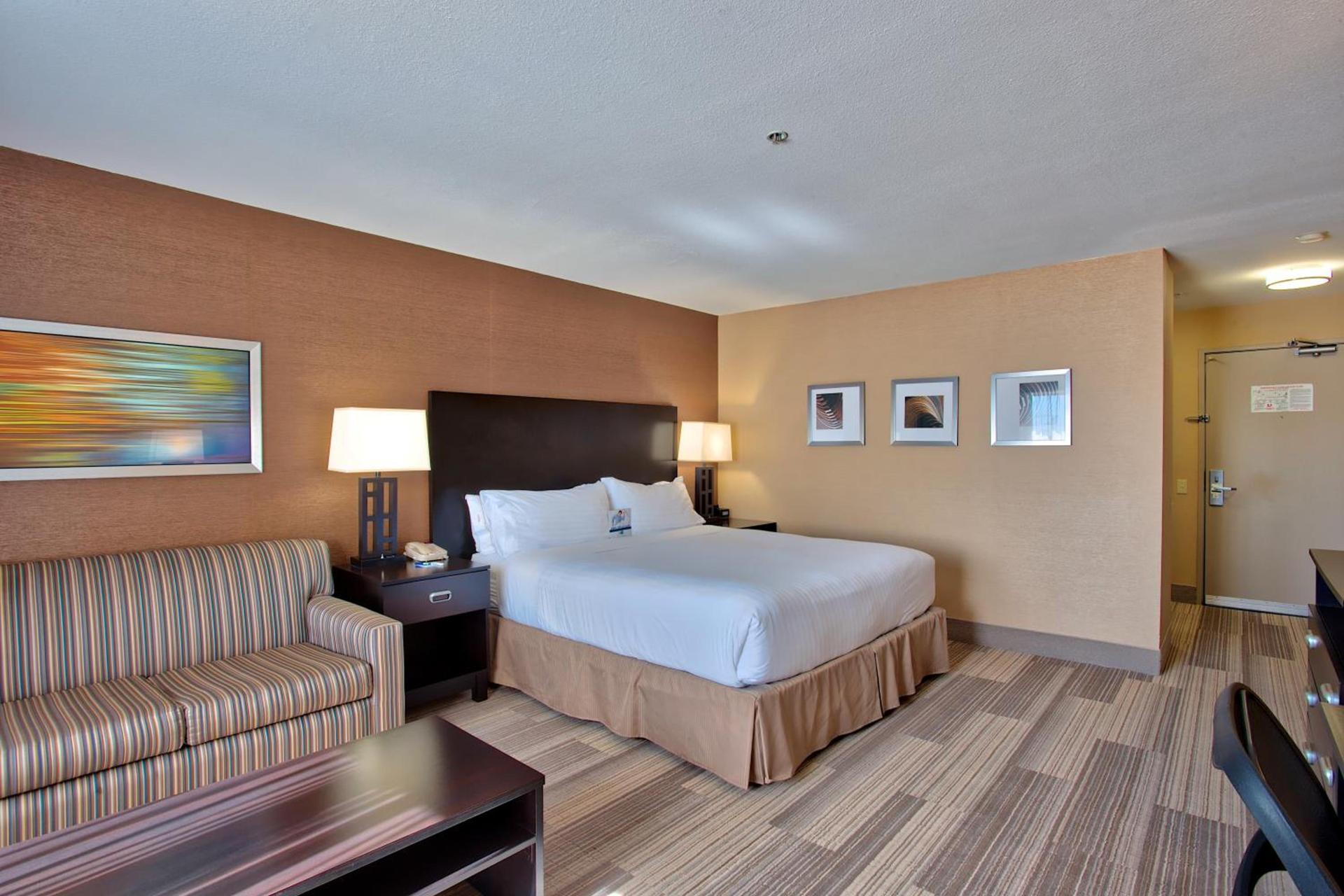 Hampton Inn by Hilton Costa Mesa Newport Beach photo 37
