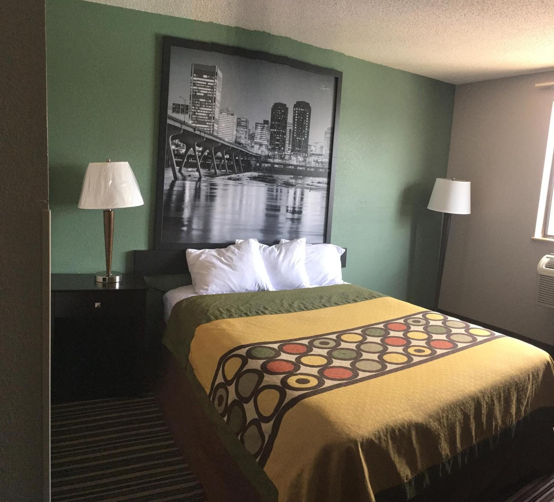 Super 8 by Wyndham Richmond Midlothian Turnpike photo 17